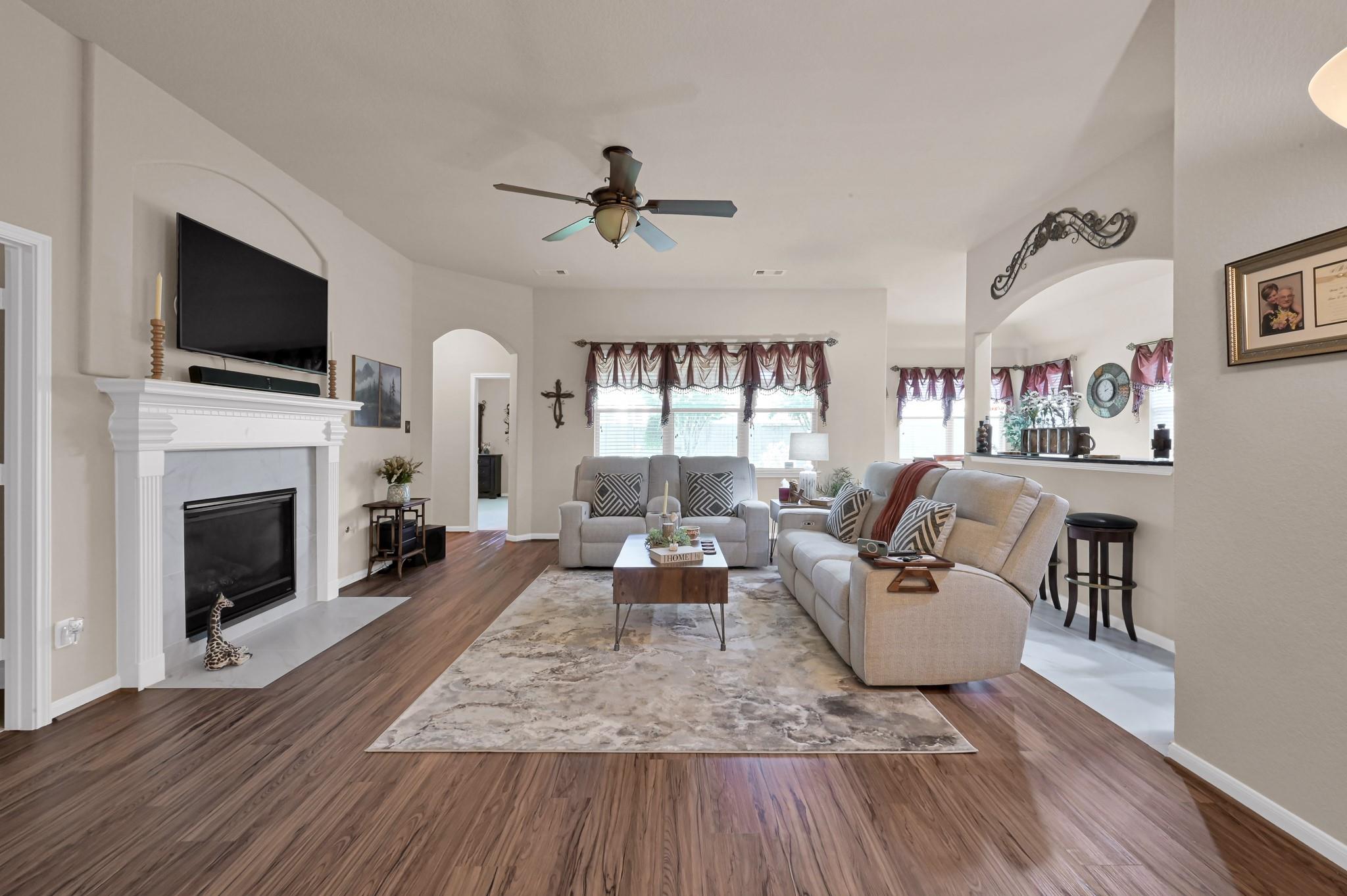 2907 Meadow Tree Lane