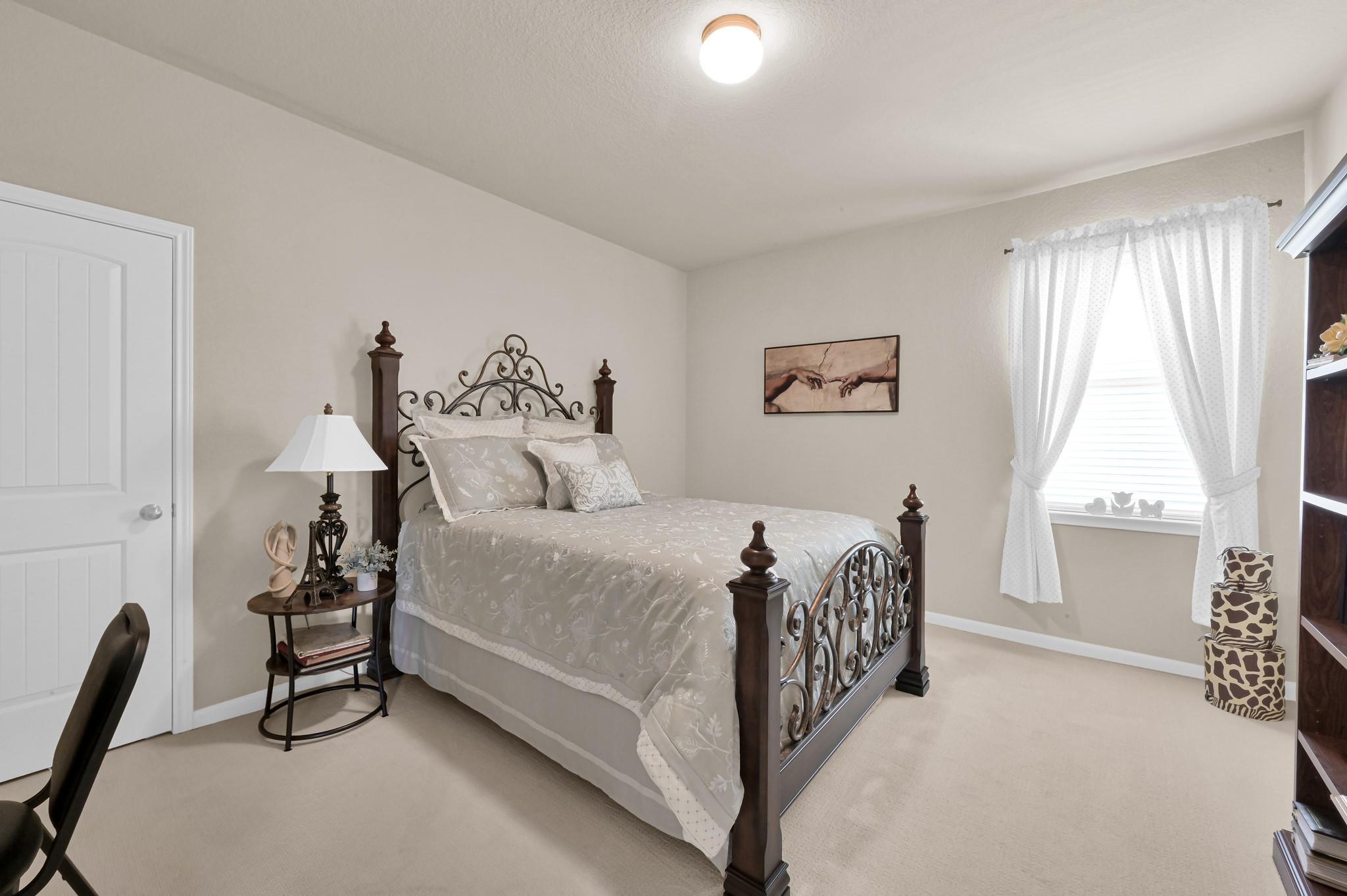2907 Meadow Tree Lane