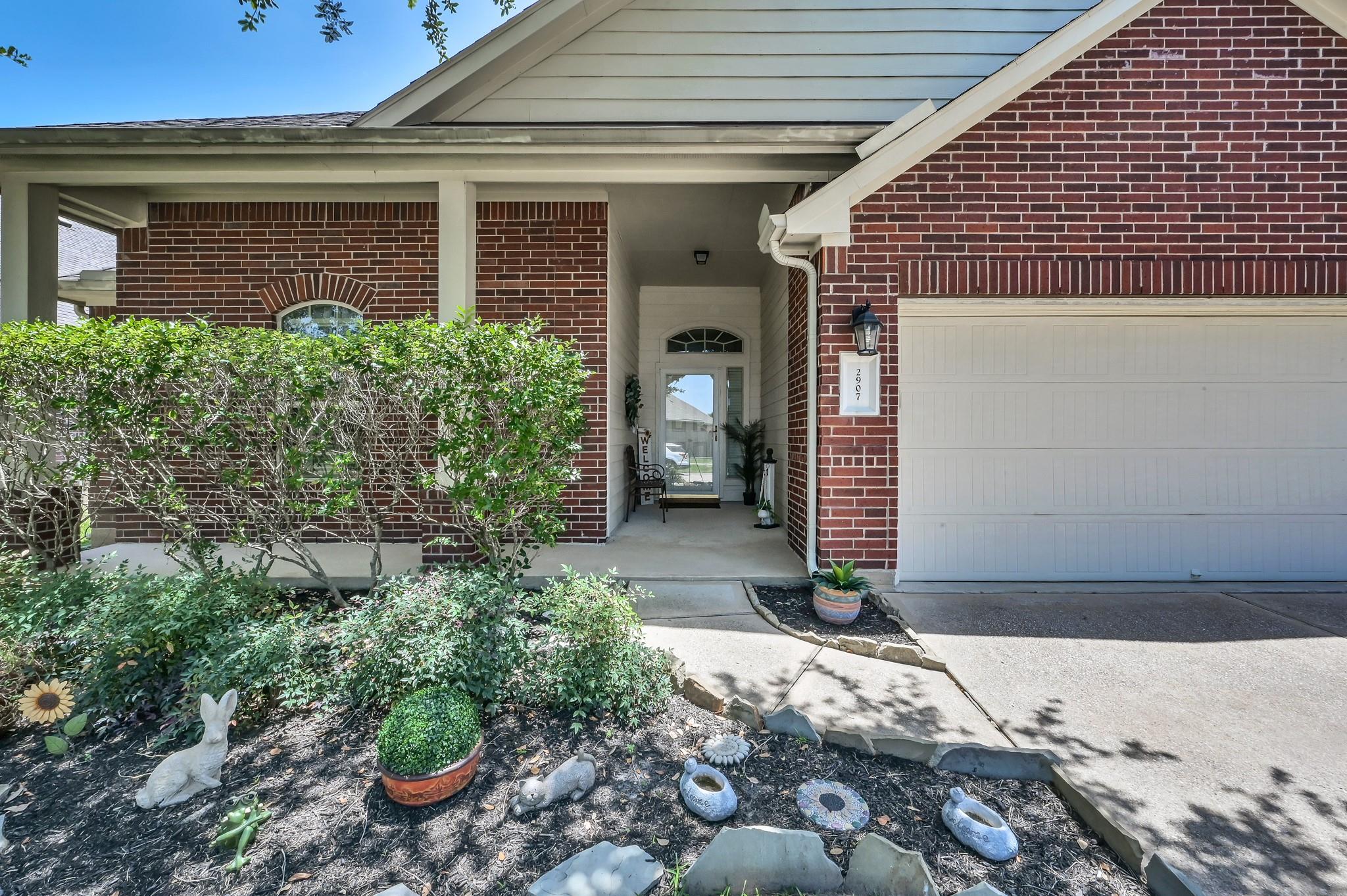 2907 Meadow Tree Lane