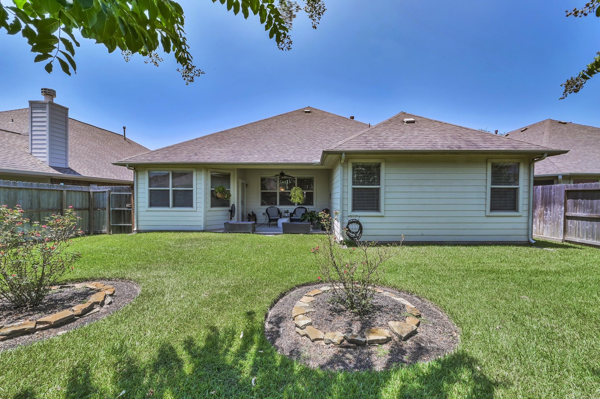 2907 Meadow Tree Lane