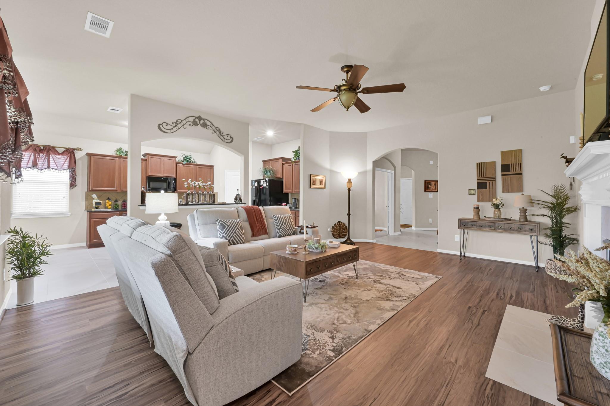 2907 Meadow Tree Lane