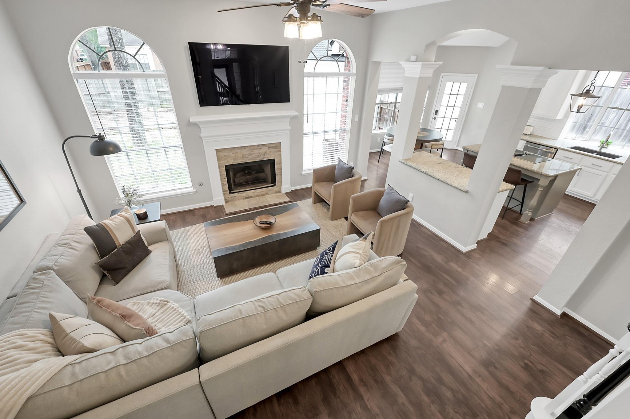 31 E Amberglow Circle