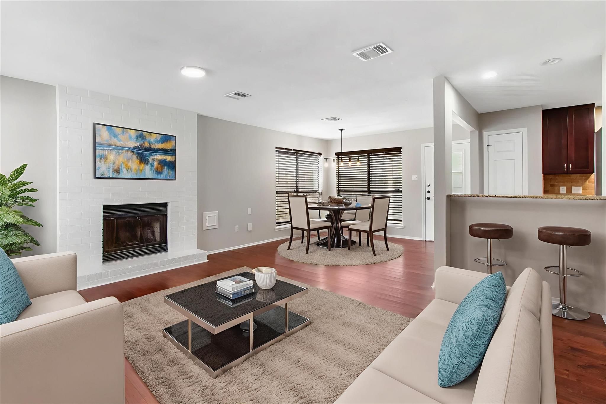 102 Summer Crest Circle