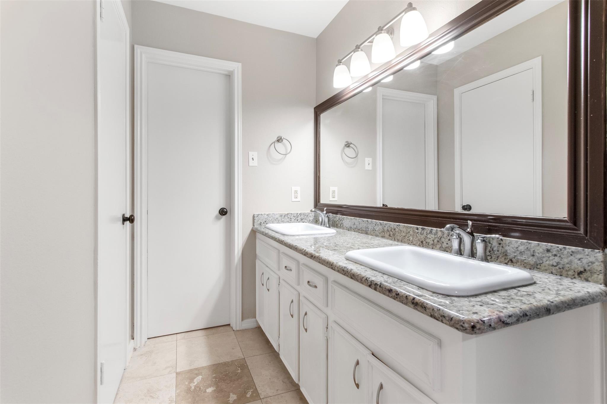 102 Summer Crest Circle