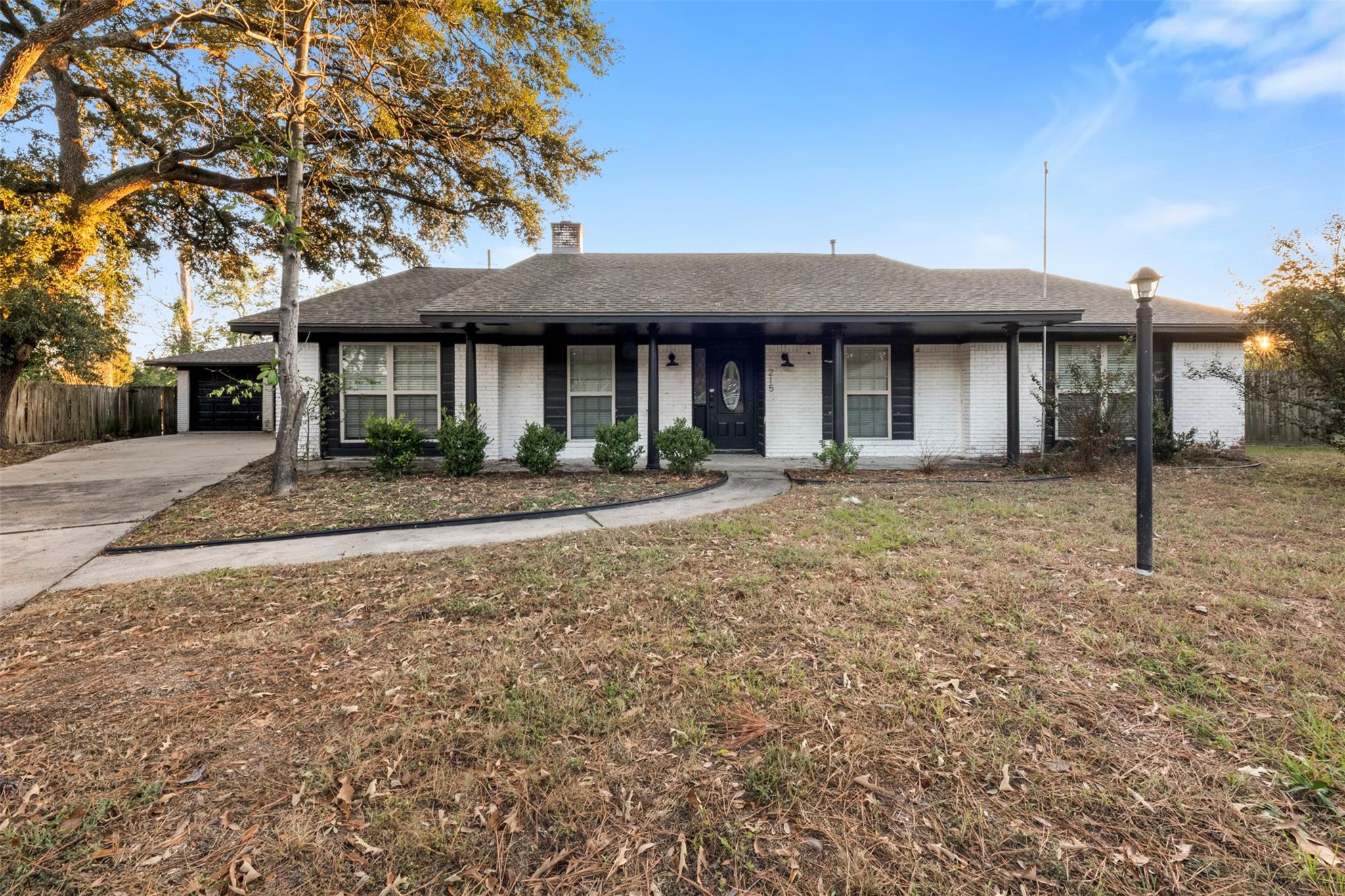 215 Acorn Tree Court