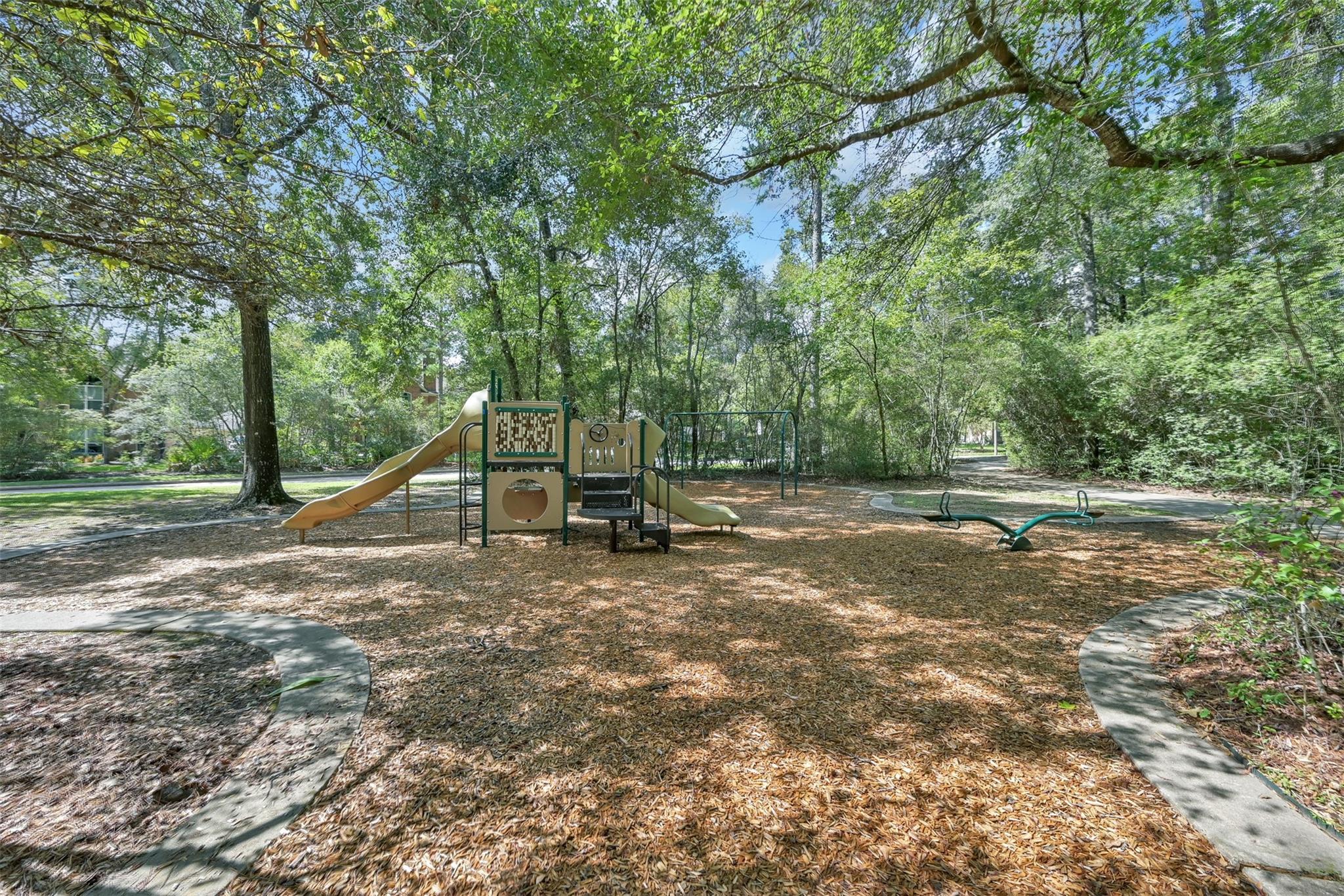 31 E Amberglow Circle