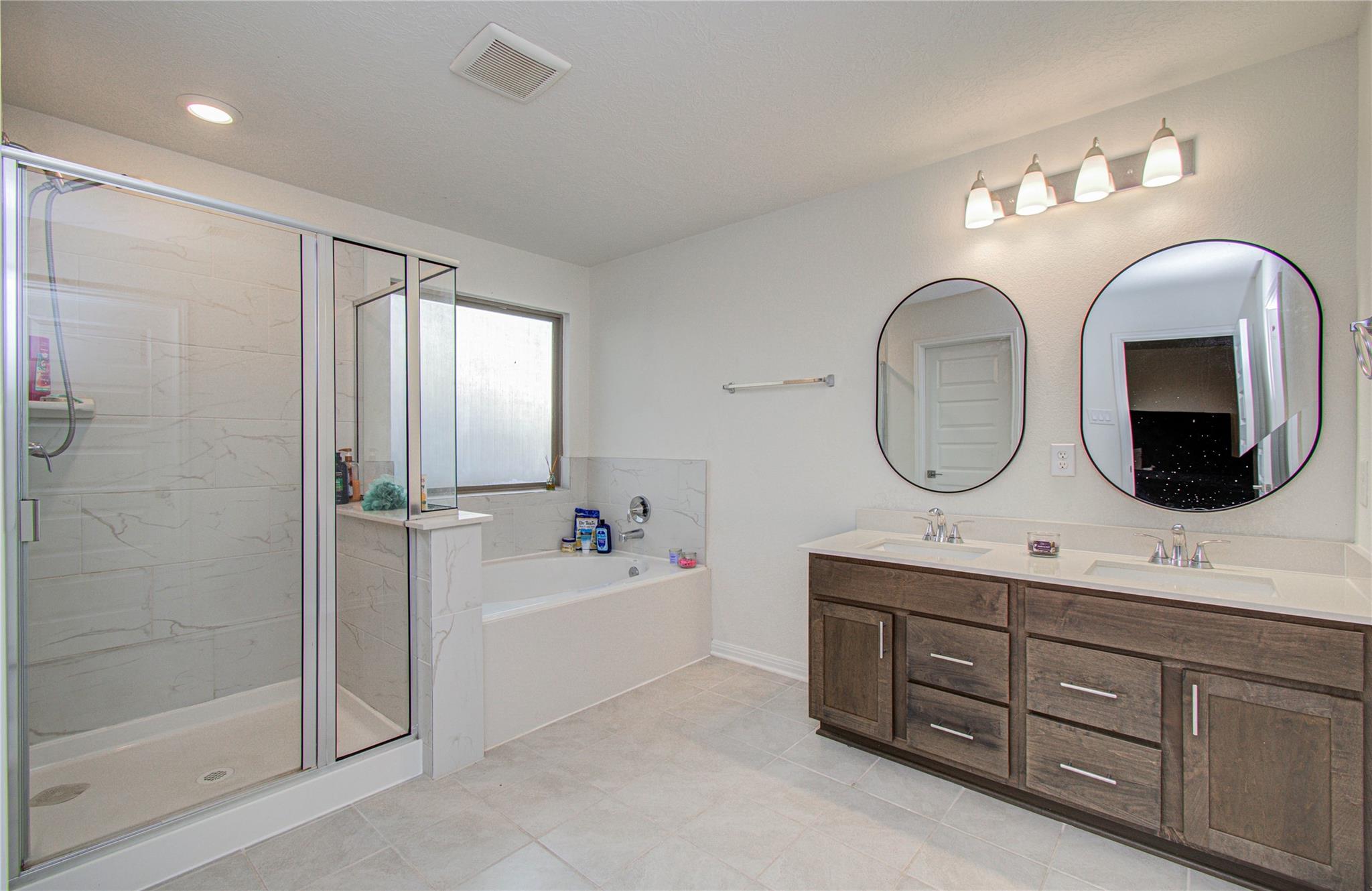 2933 Grand Anse Drive