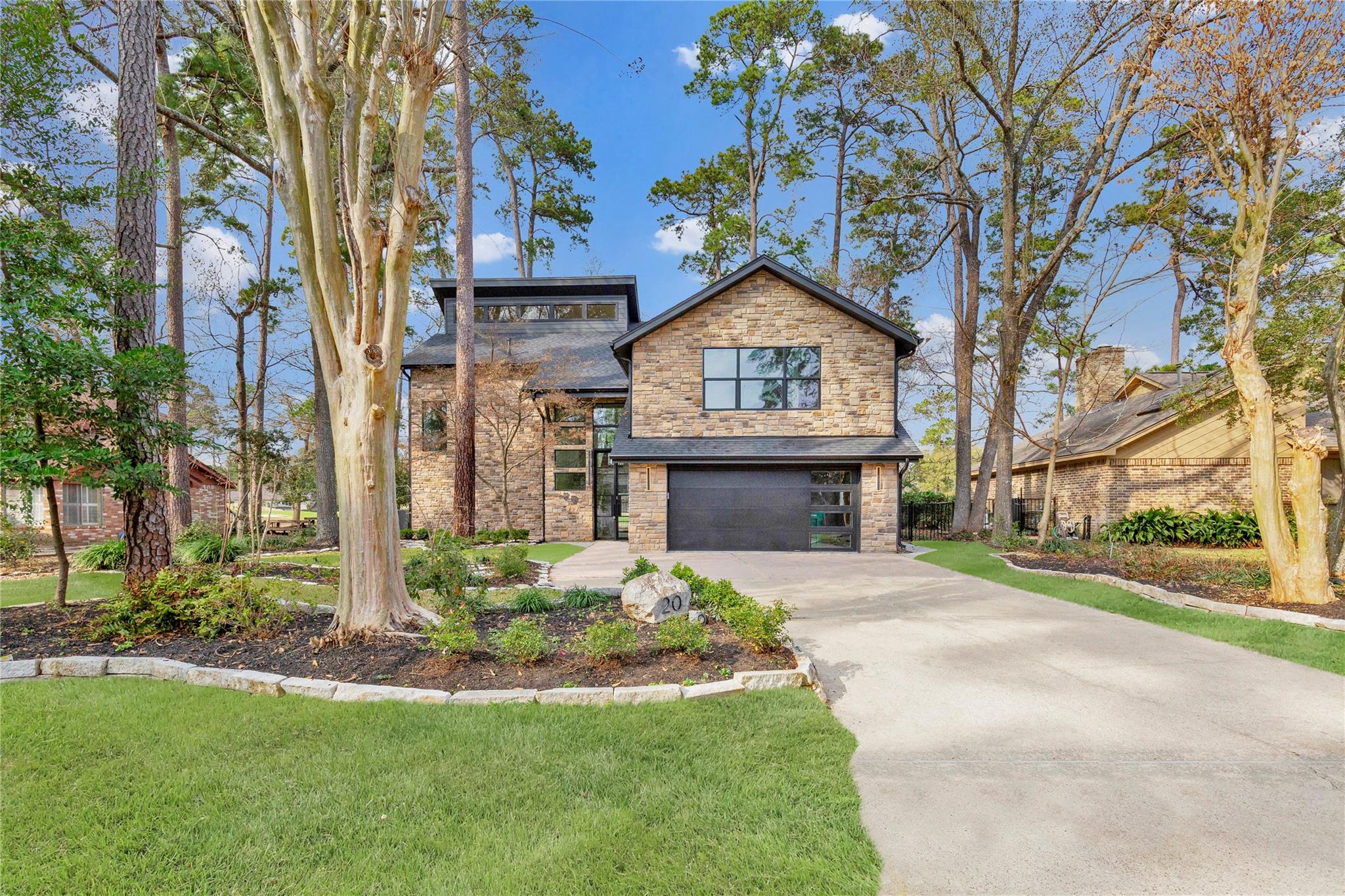20 Buttonbush Ct