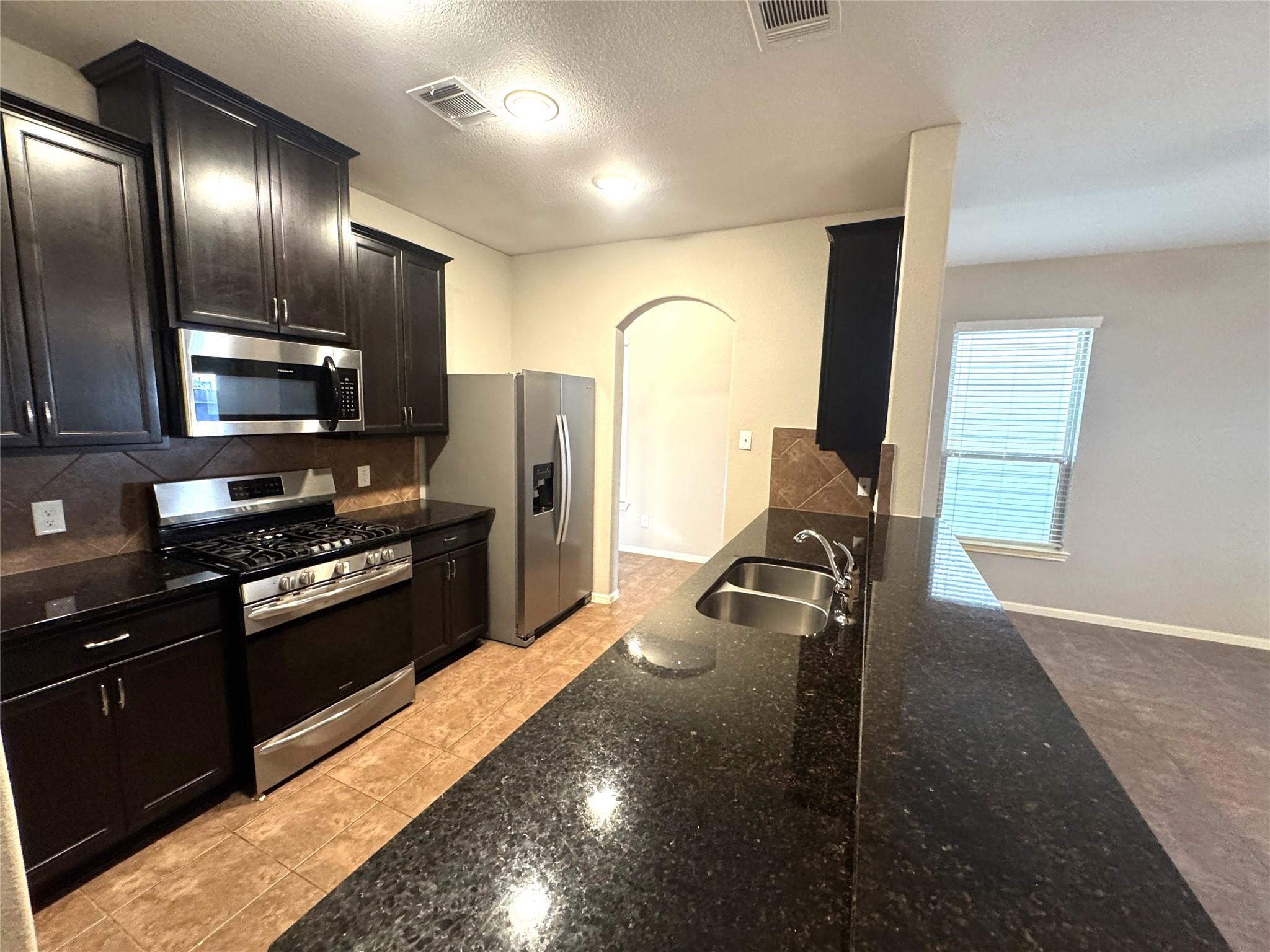 13507 Vista De Oro Street