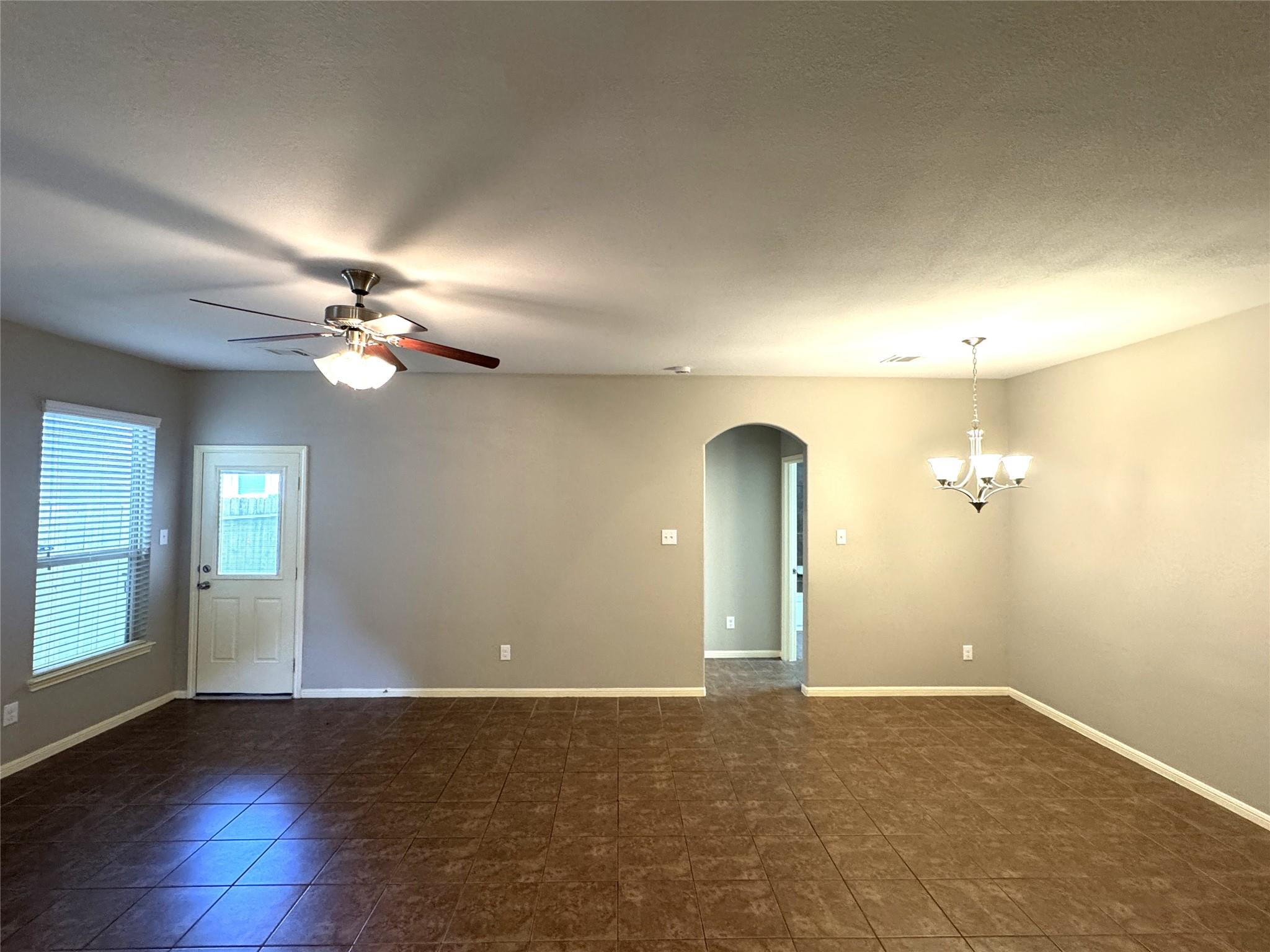 13507 Vista De Oro Street