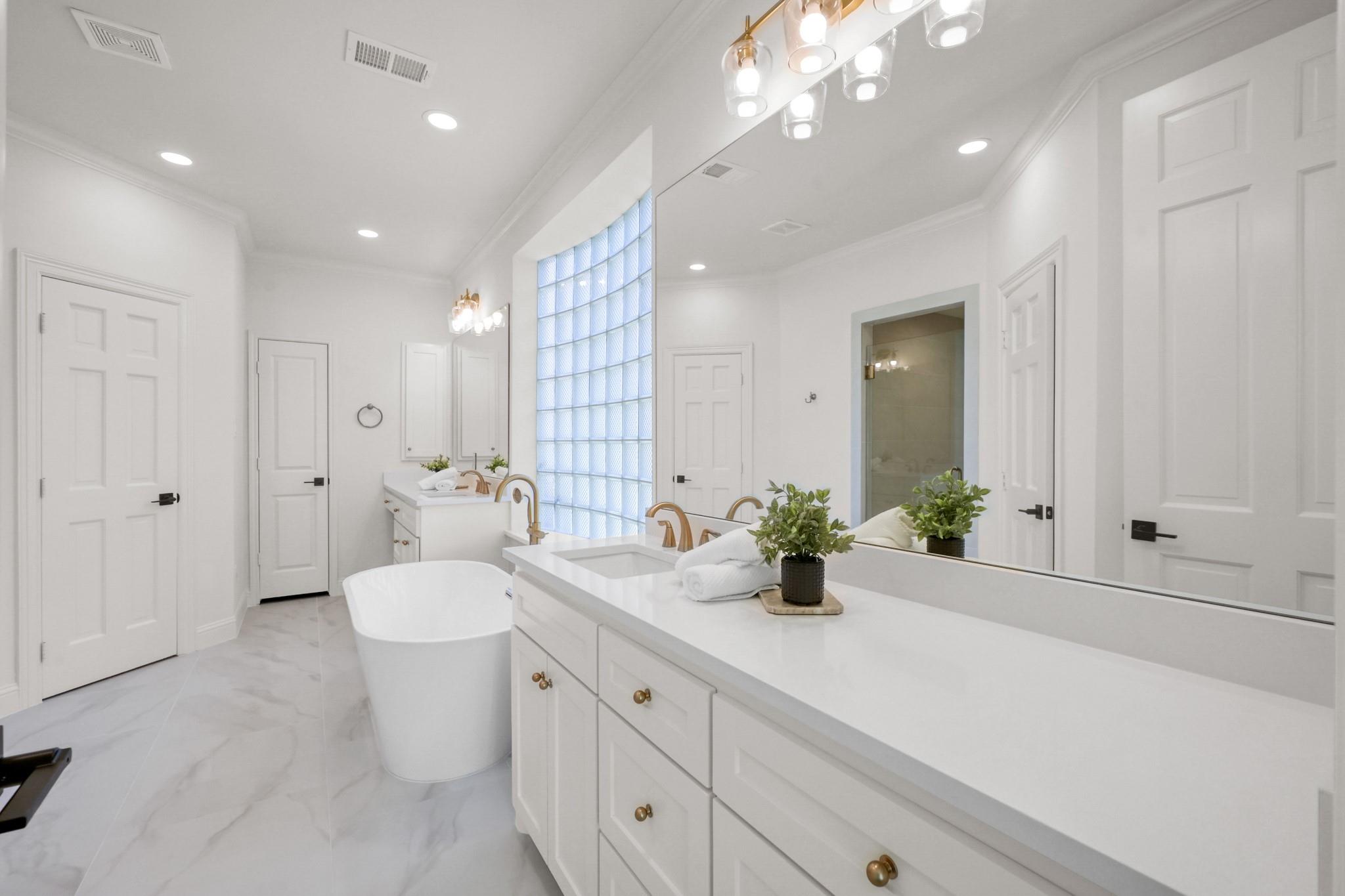 131 Monterrey Road E