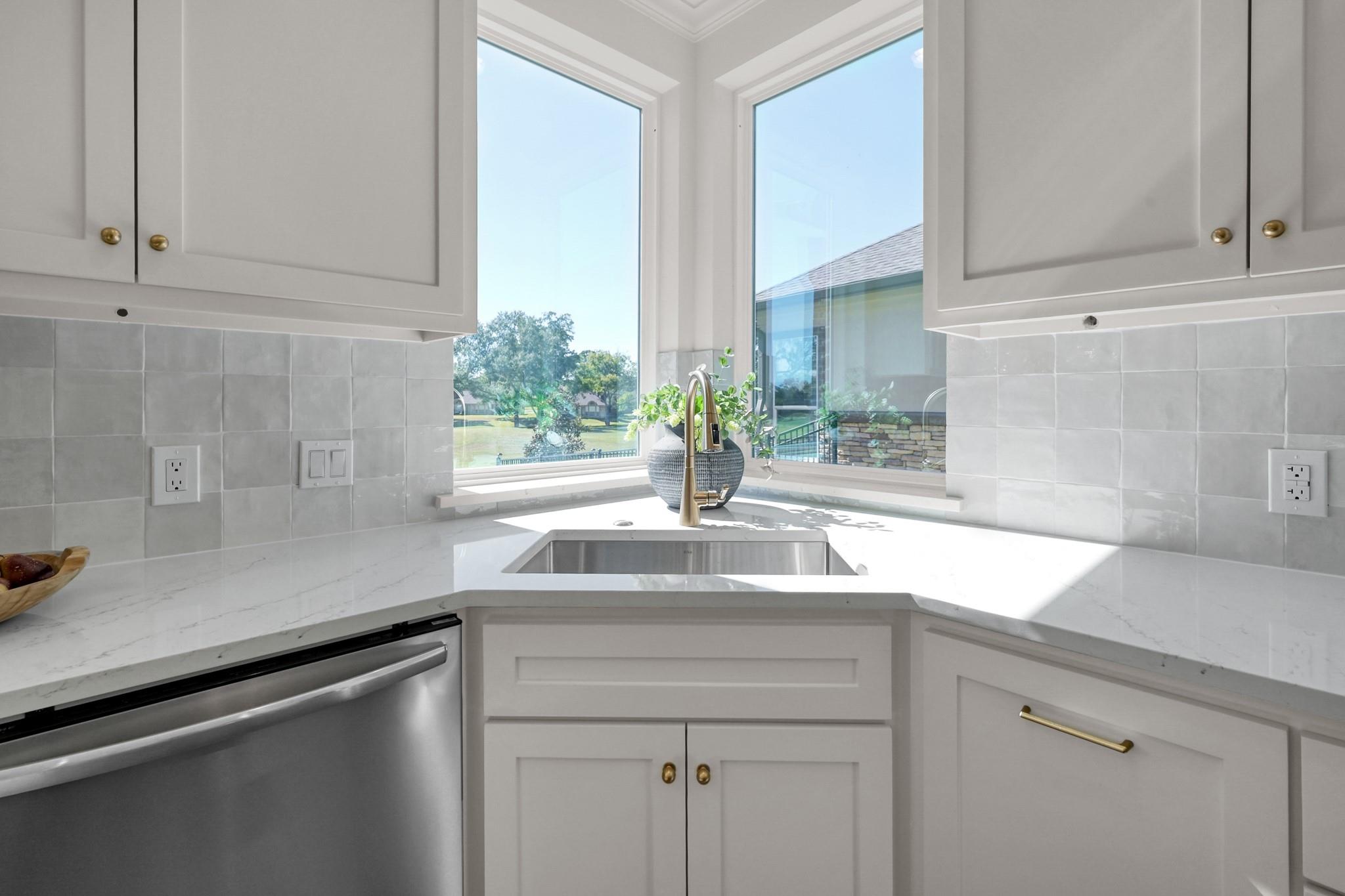 131 Monterrey Road E