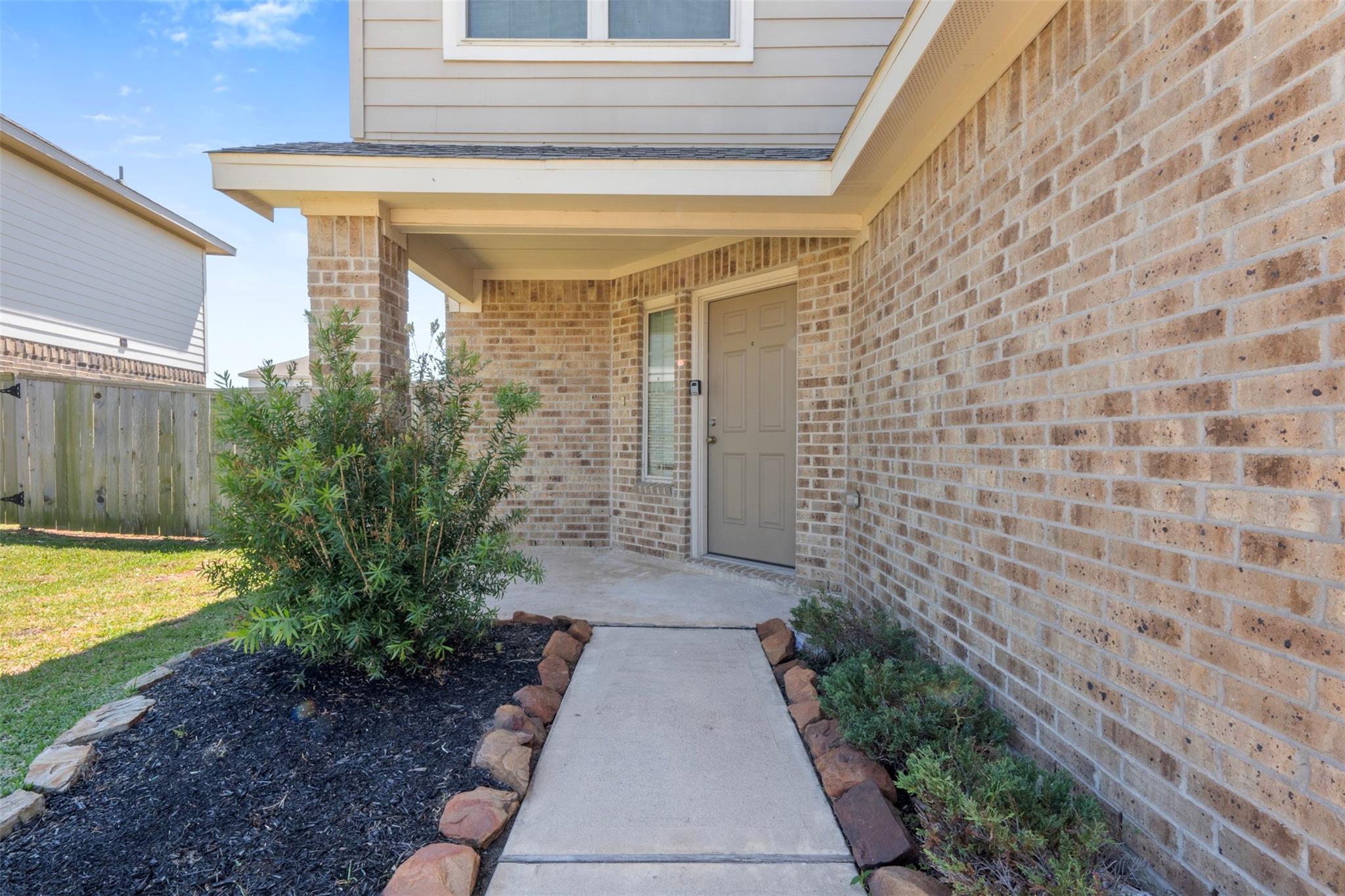 14602 Broadbury Pond Road