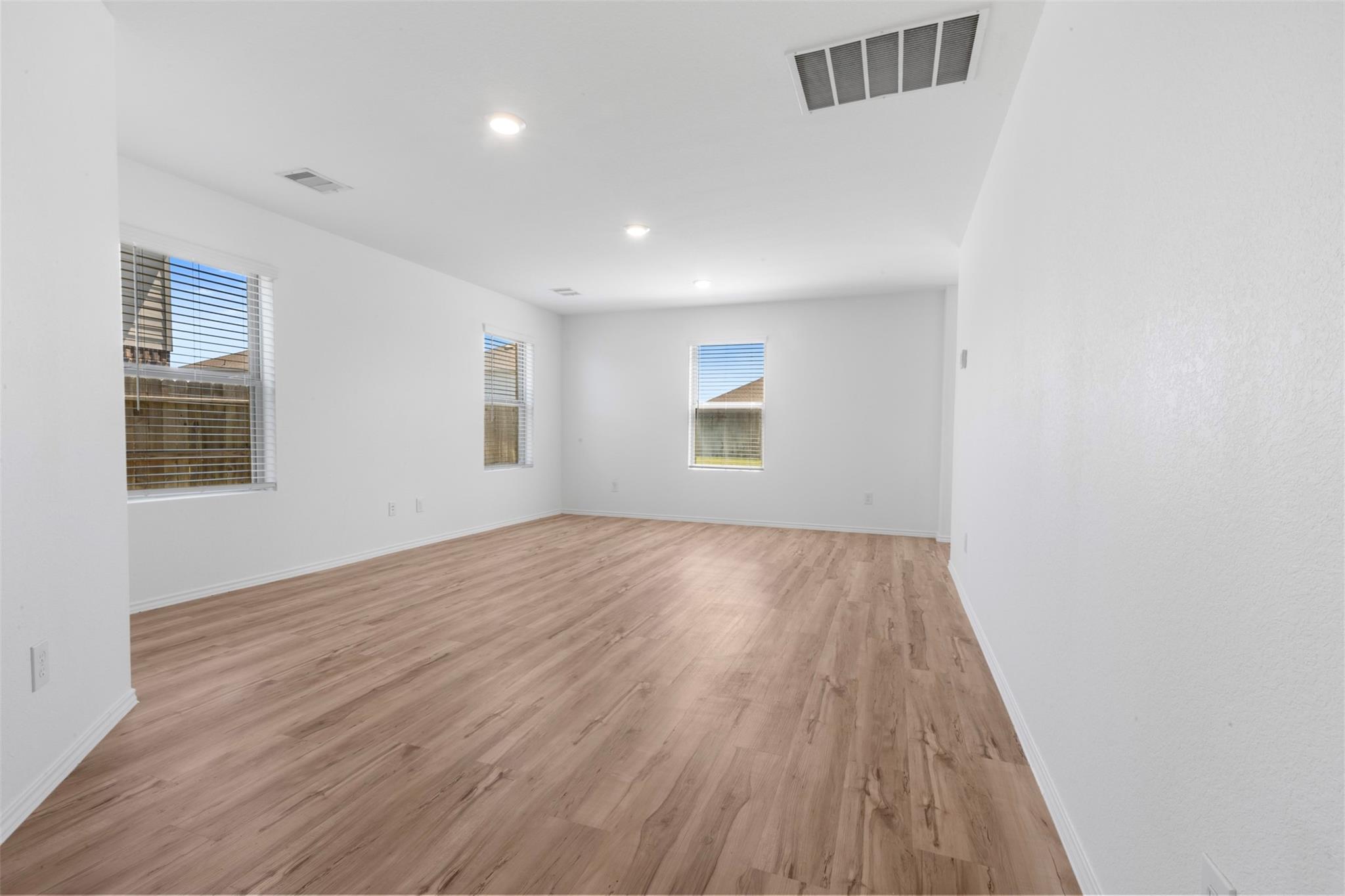 14602 Broadbury Pond Road