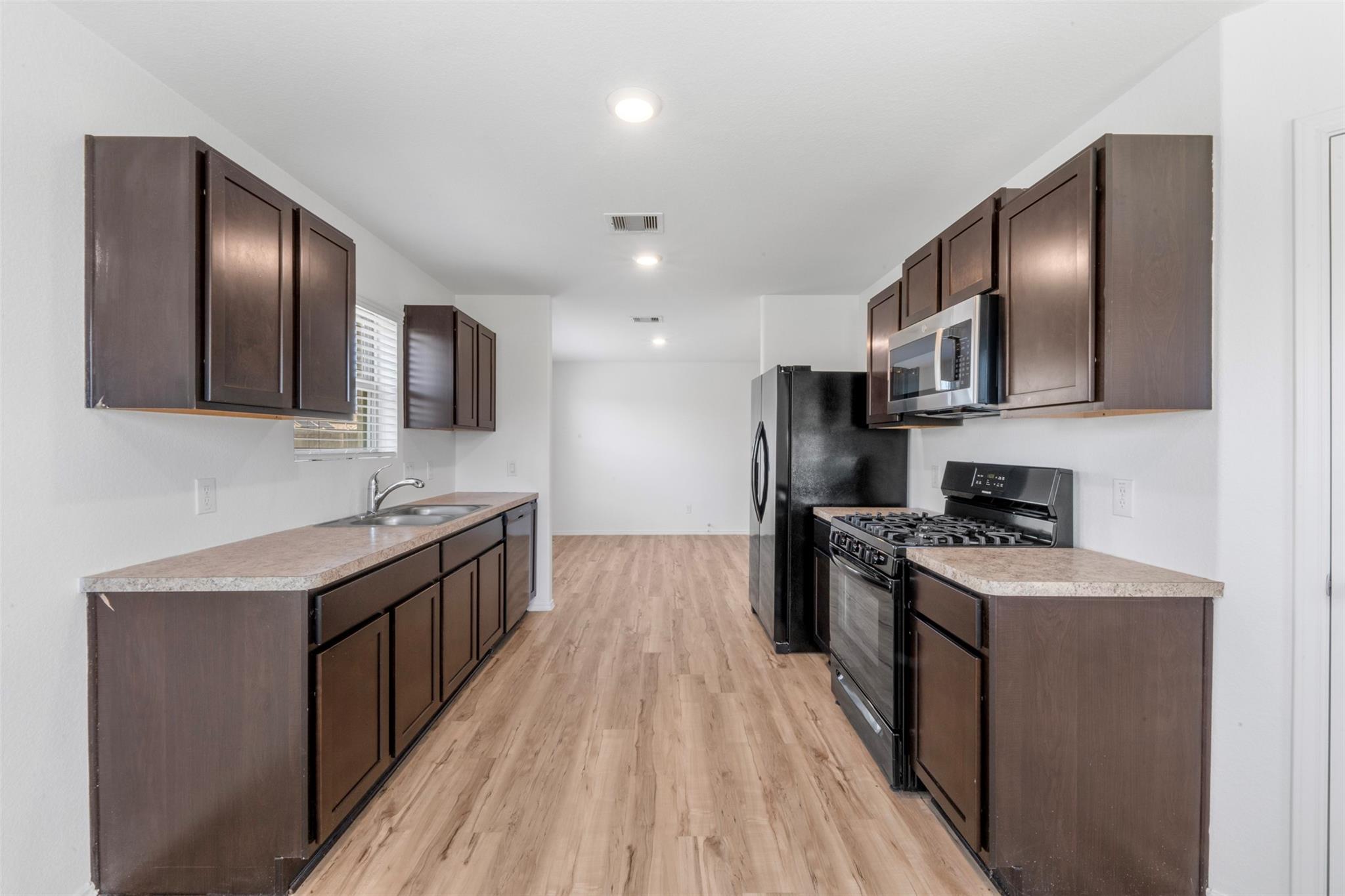 14602 Broadbury Pond Road