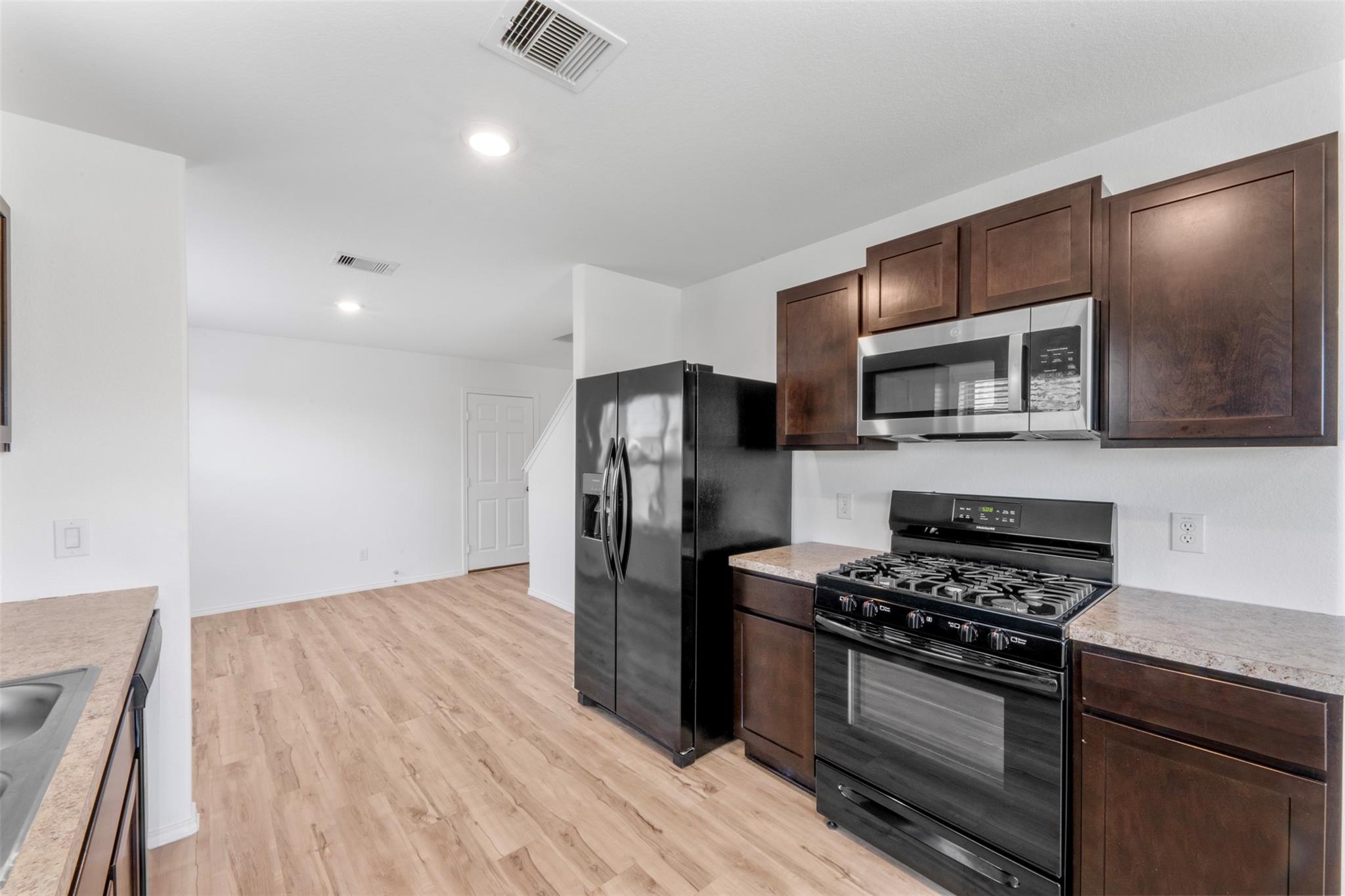 14602 Broadbury Pond Road