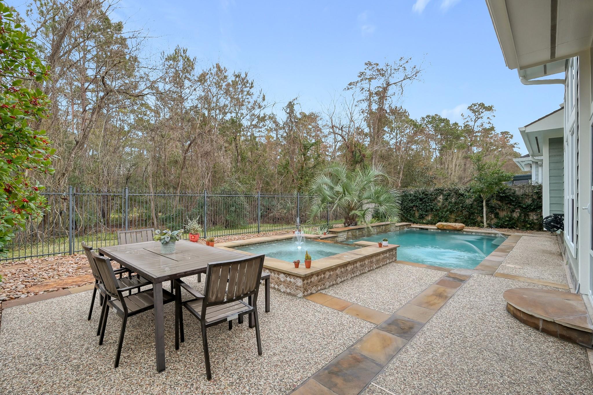 198 Lattice Gate Street