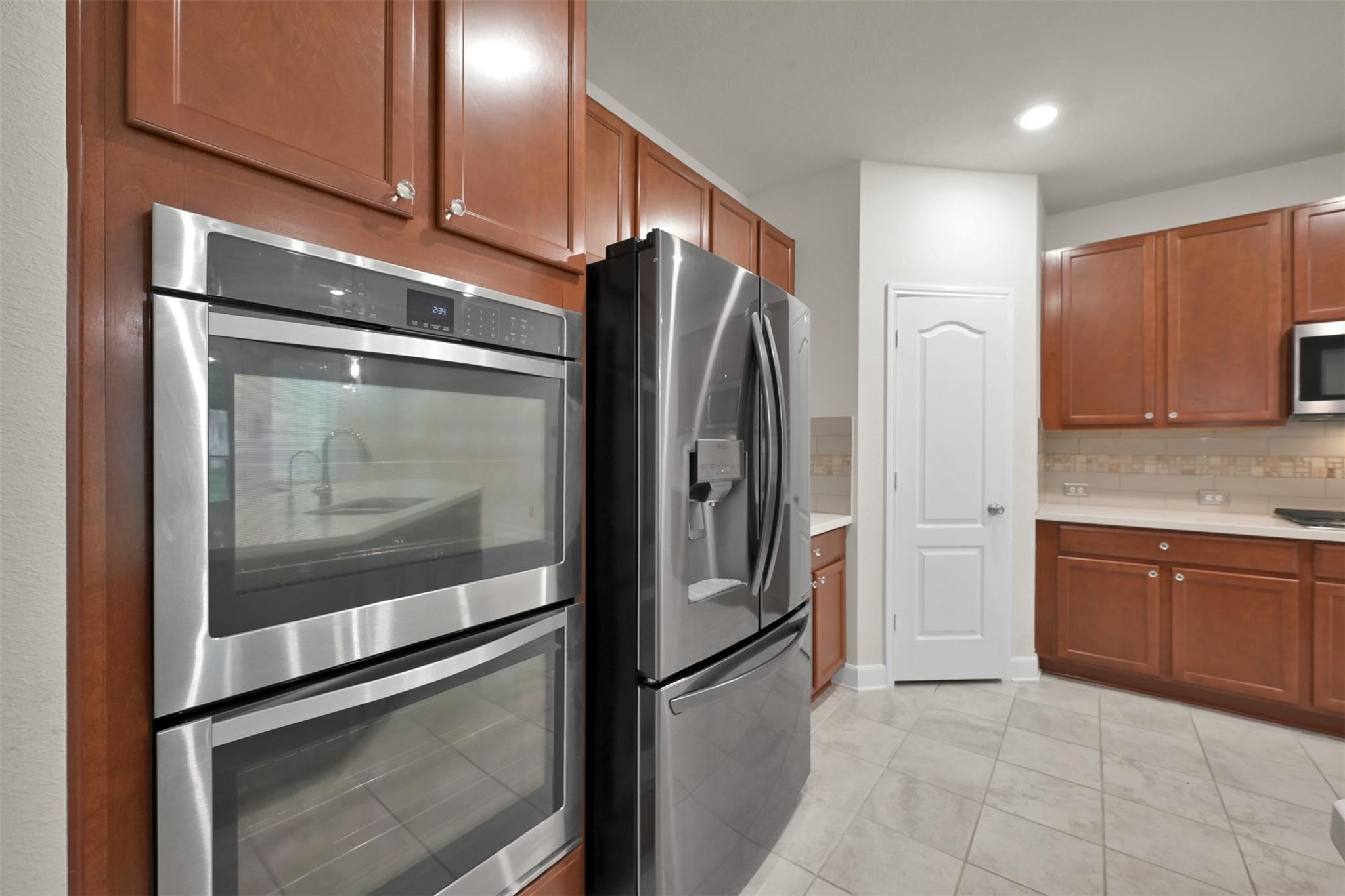 3929 Eagle Nest Lake Lane