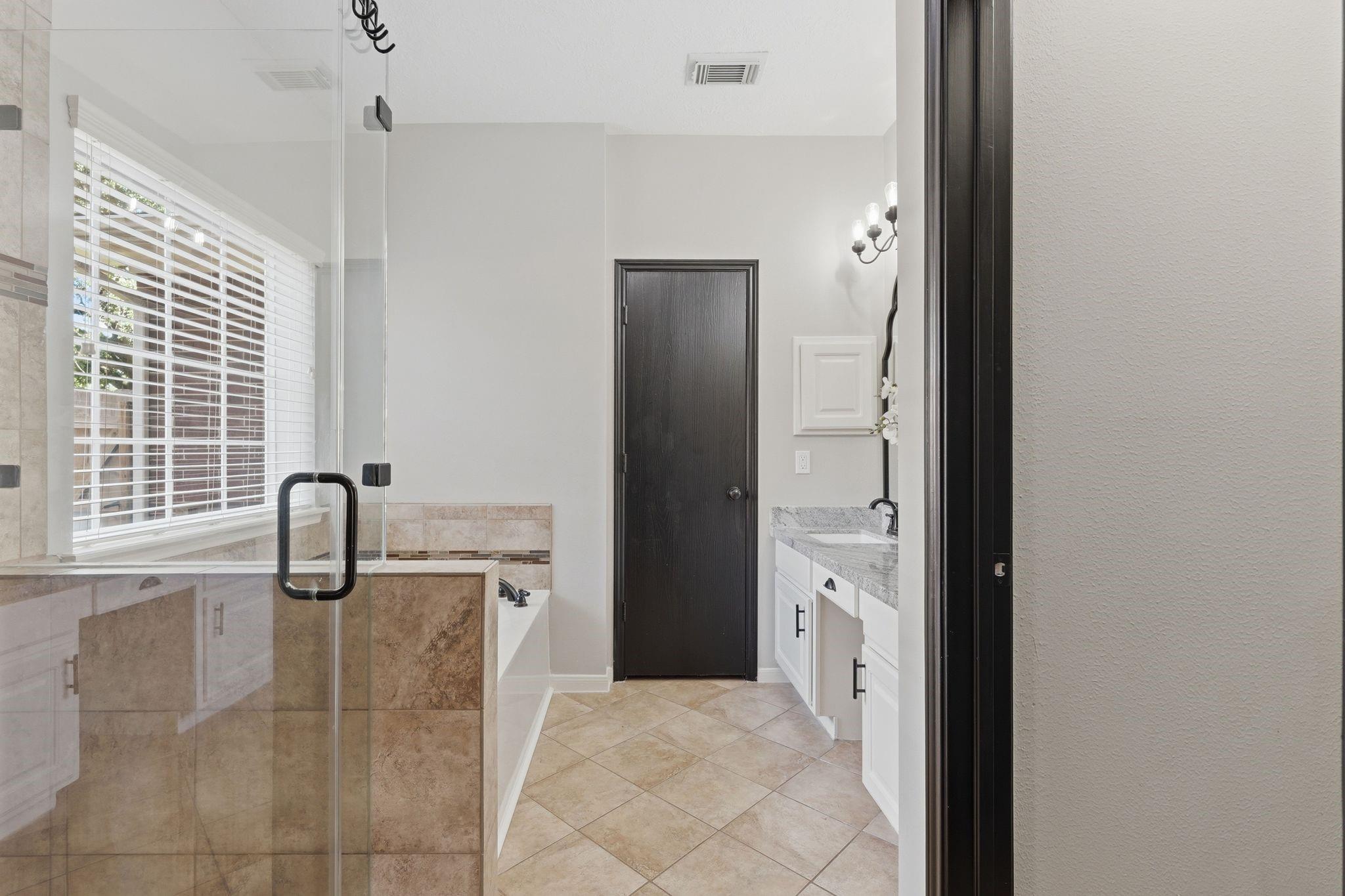 2607 Holly Walk Lane