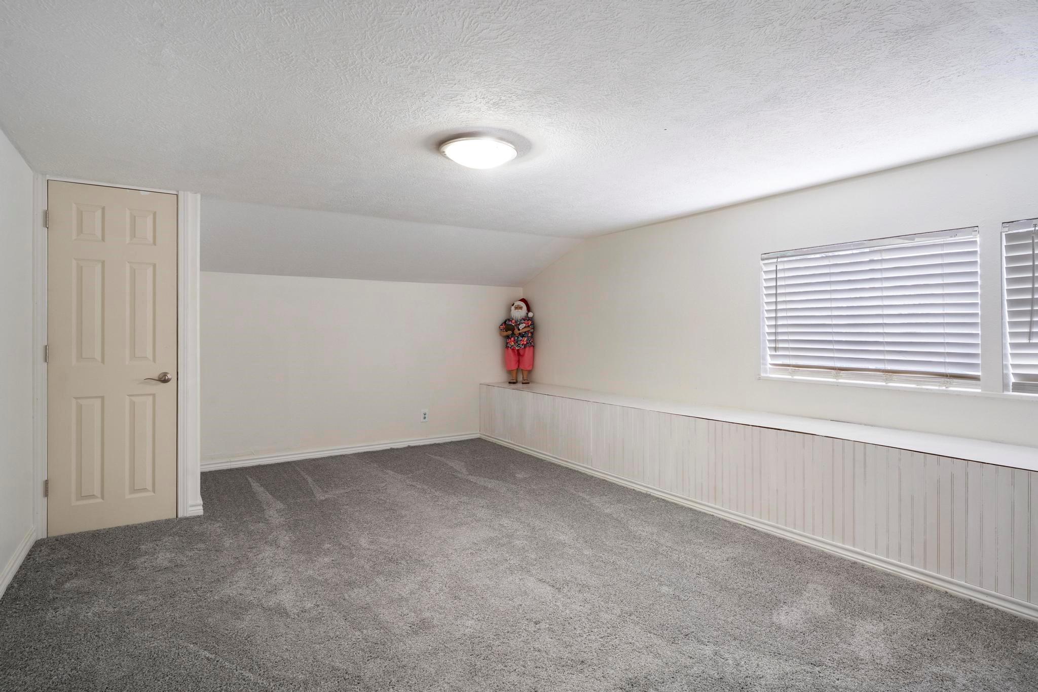 24511 Sunny Glen Dr Drive