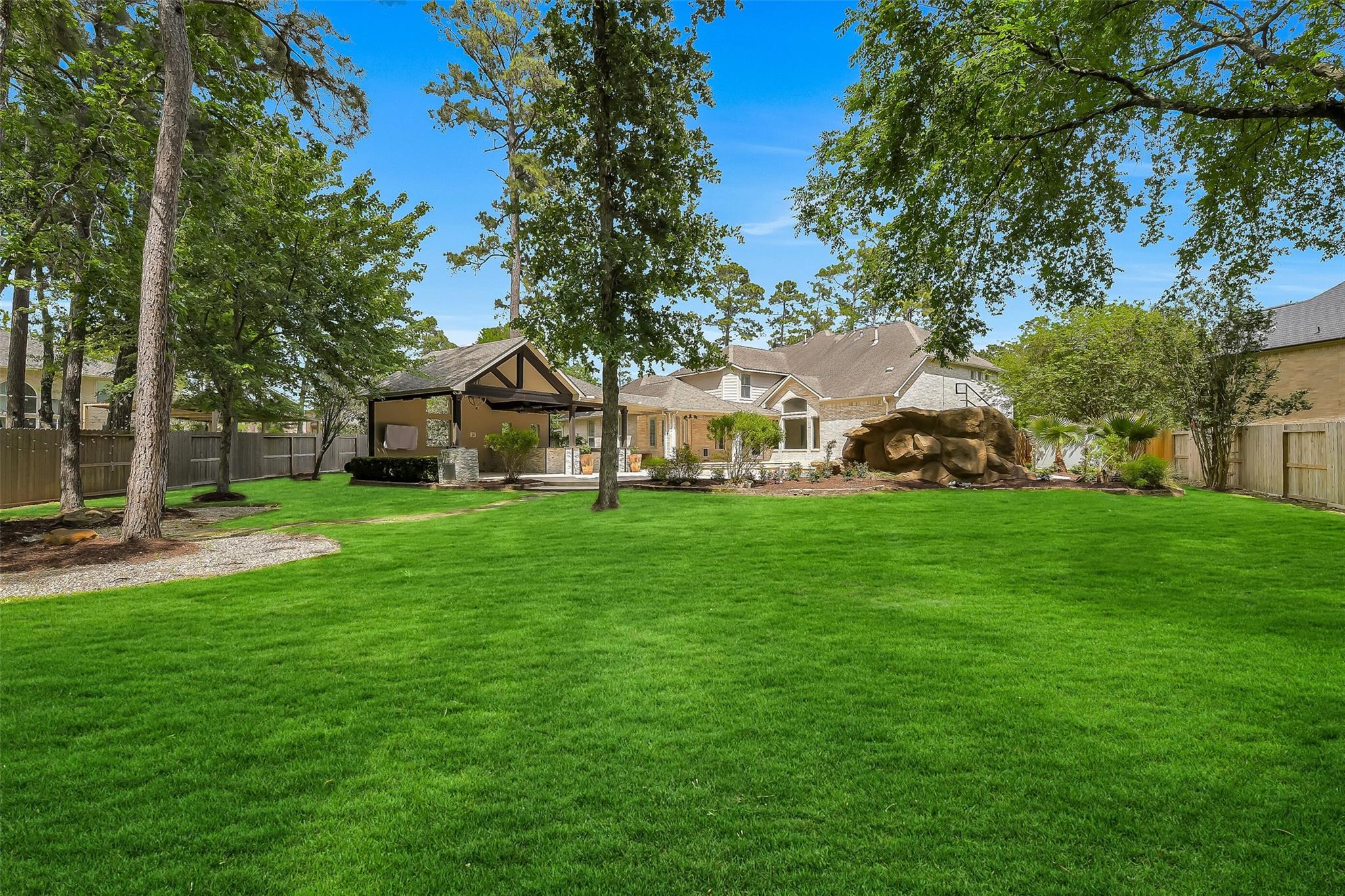 7 Birchwood Park Place