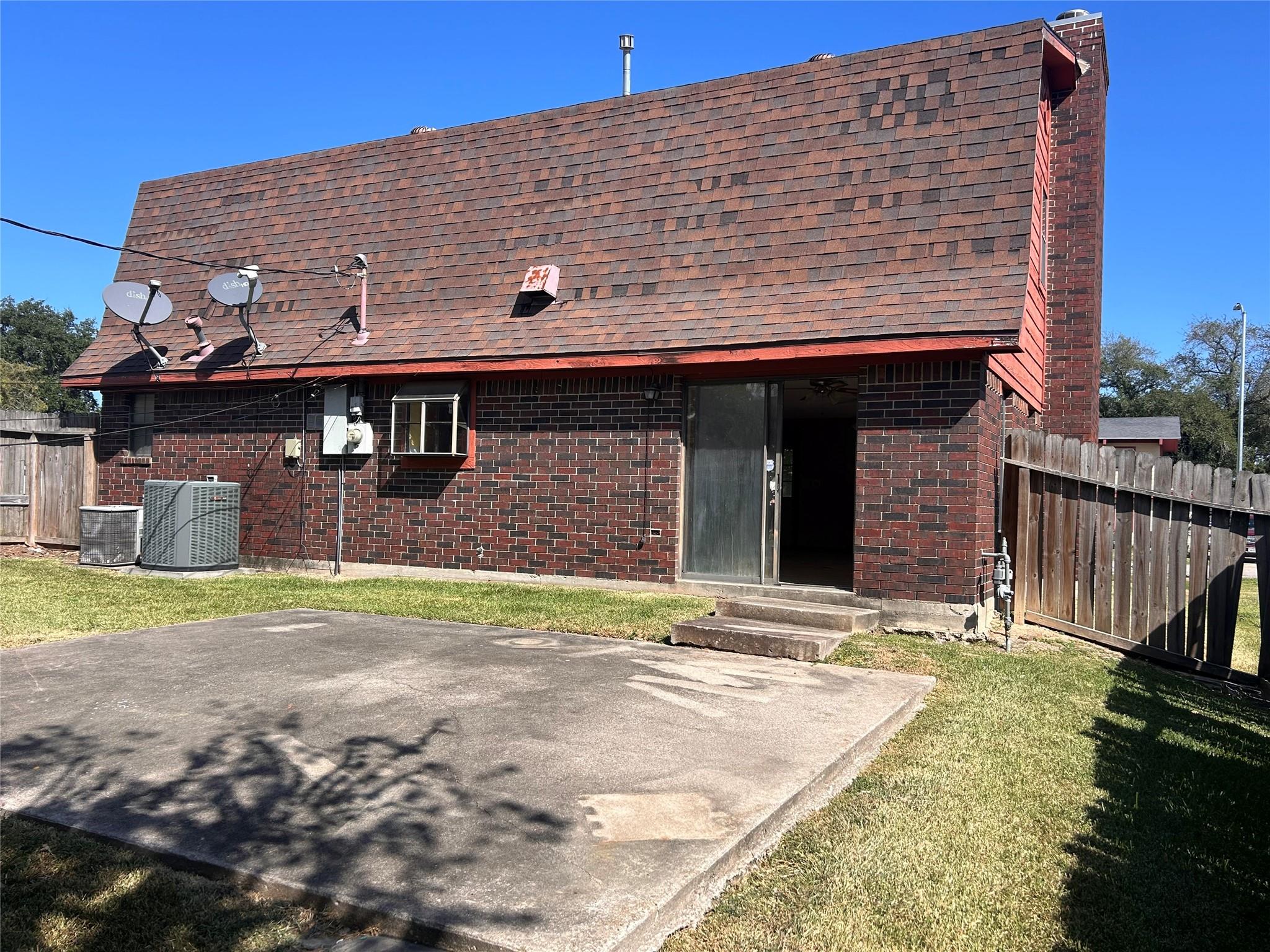 3902 Marlin Lane, La Porte