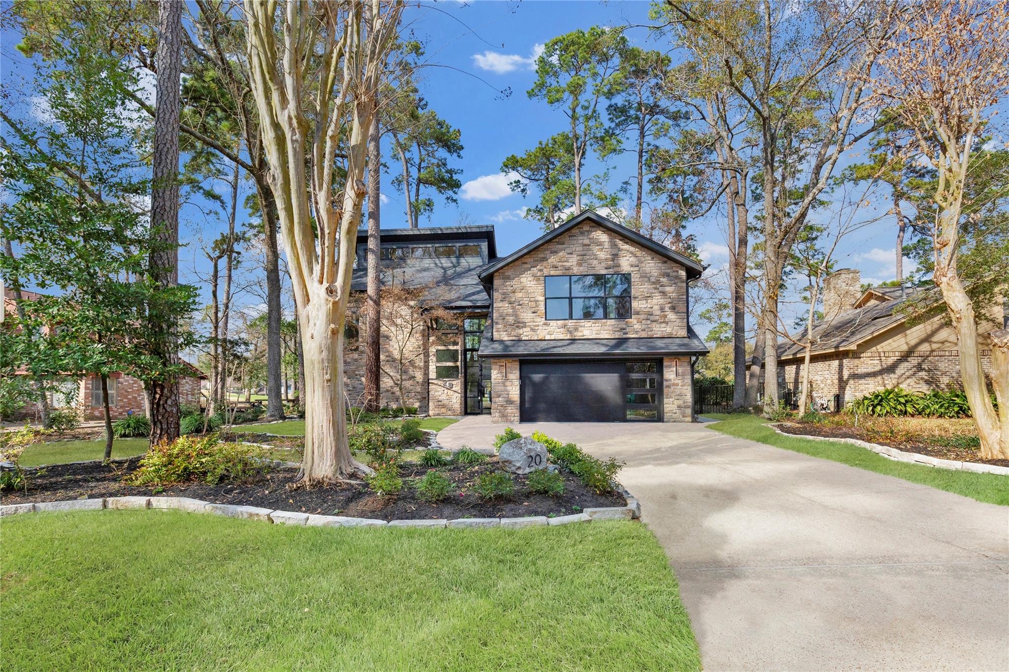 20 Buttonbush Ct