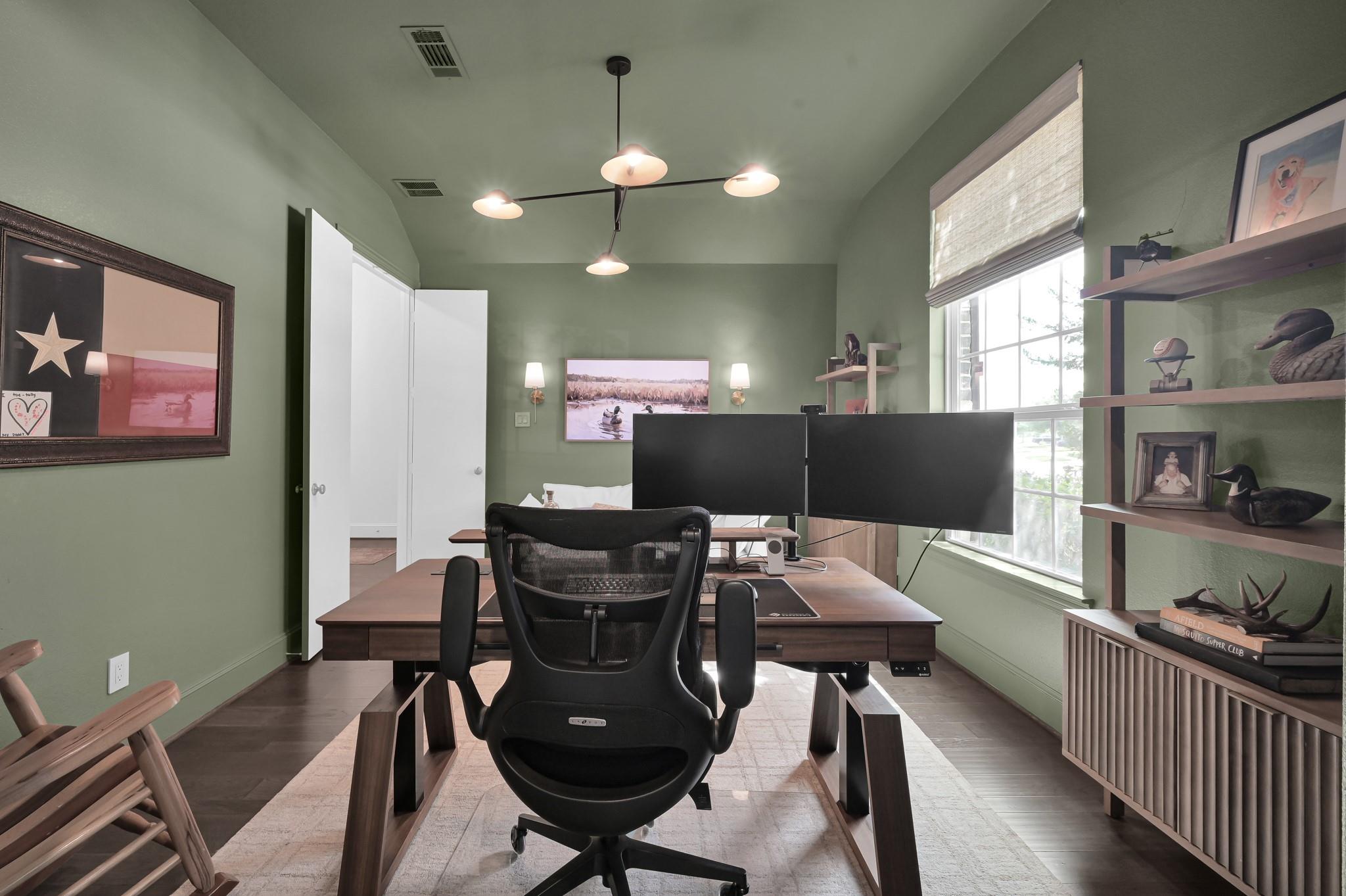 1411 Layla Sage Loop