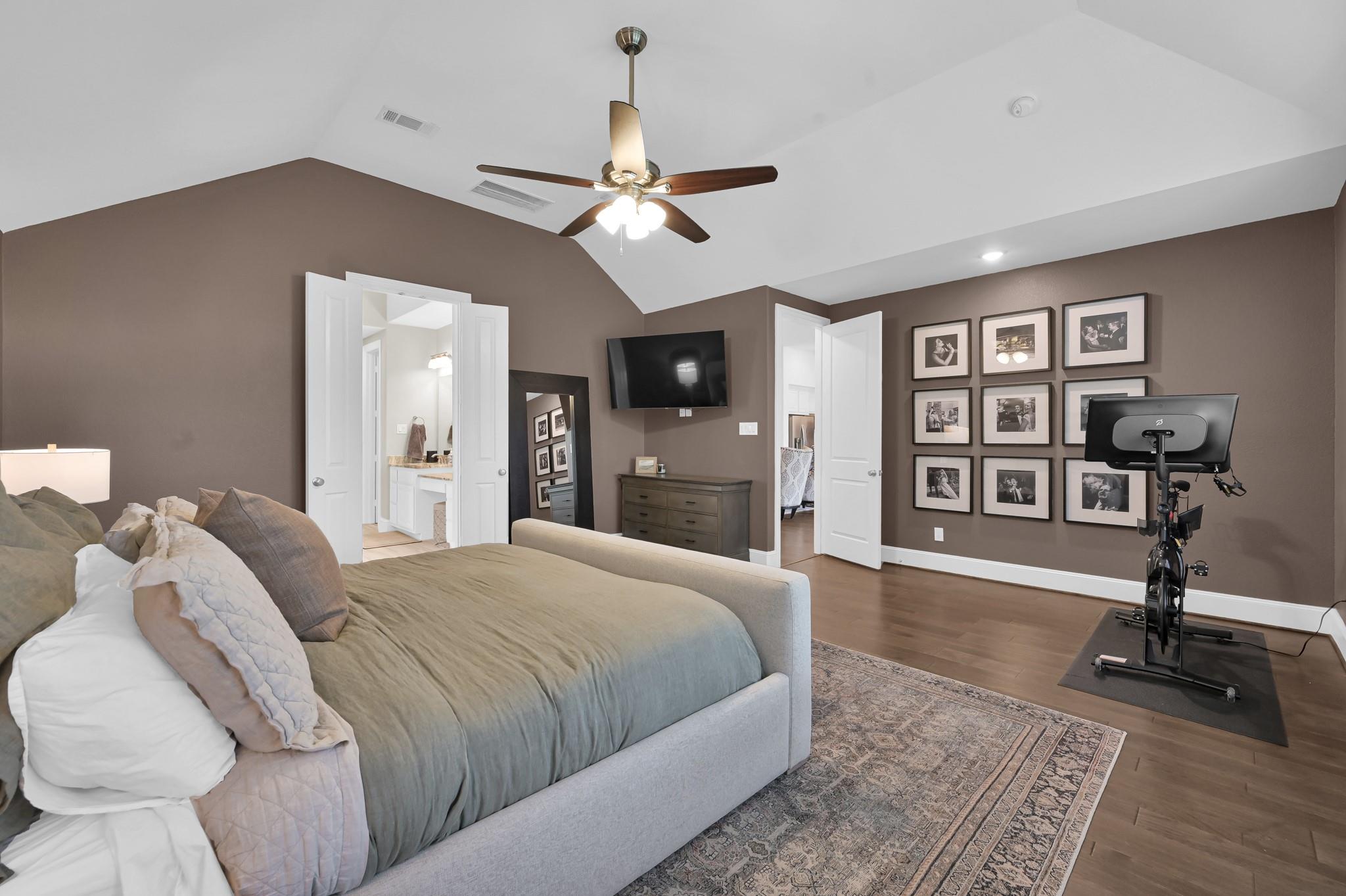 1411 Layla Sage Loop