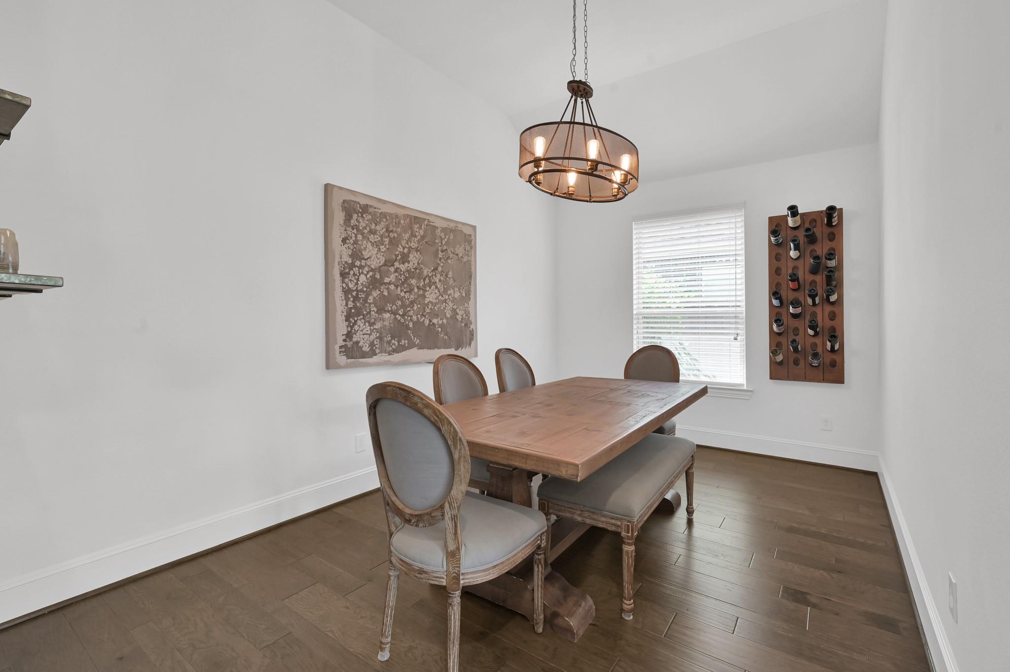 1411 Layla Sage Loop