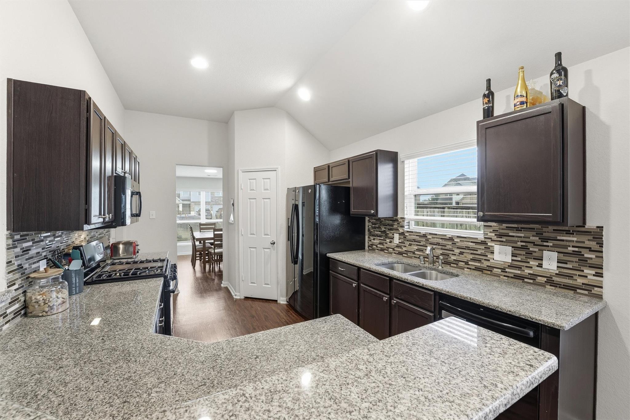 2115 Pacific Loon Ln