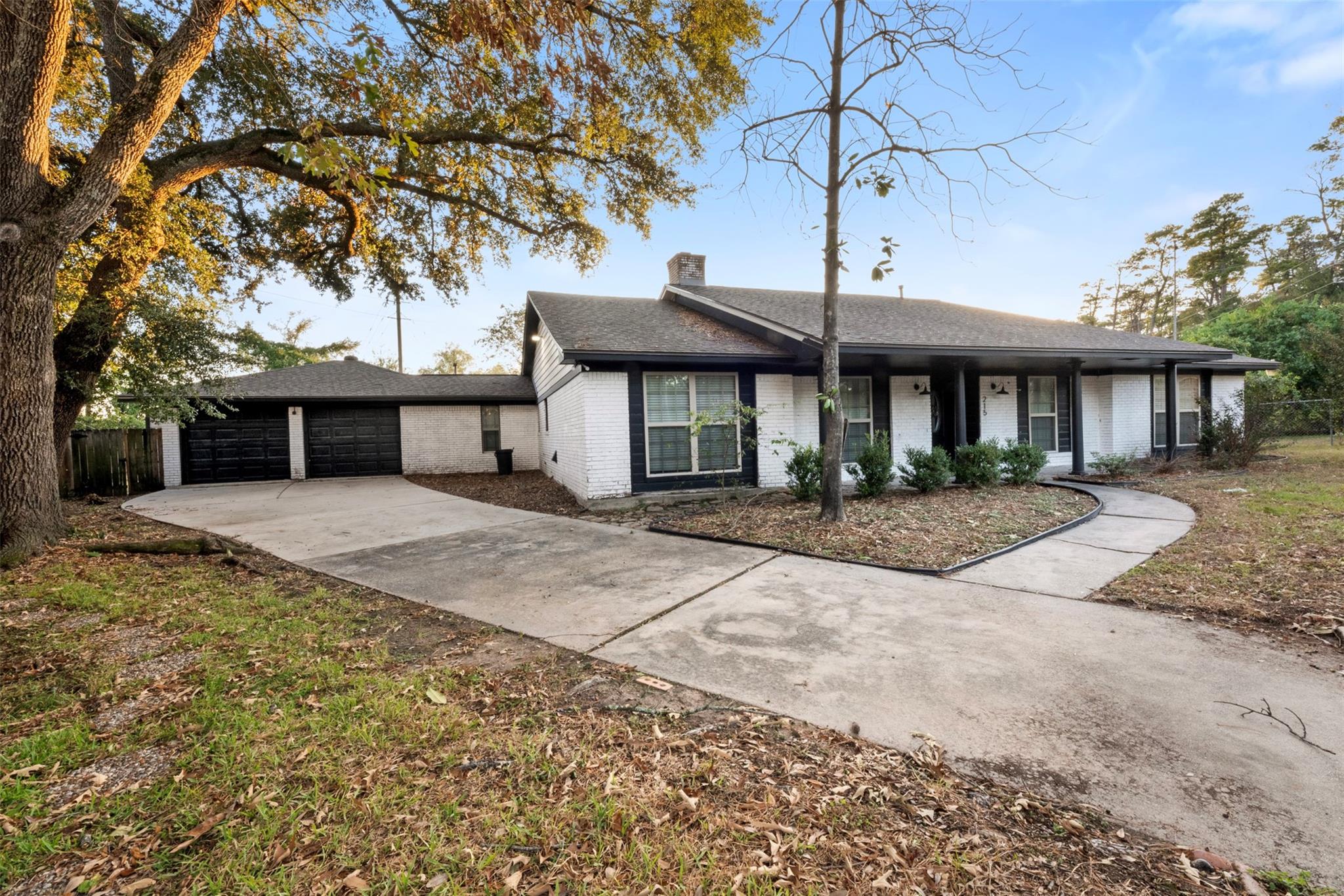 215 Acorn Tree Court