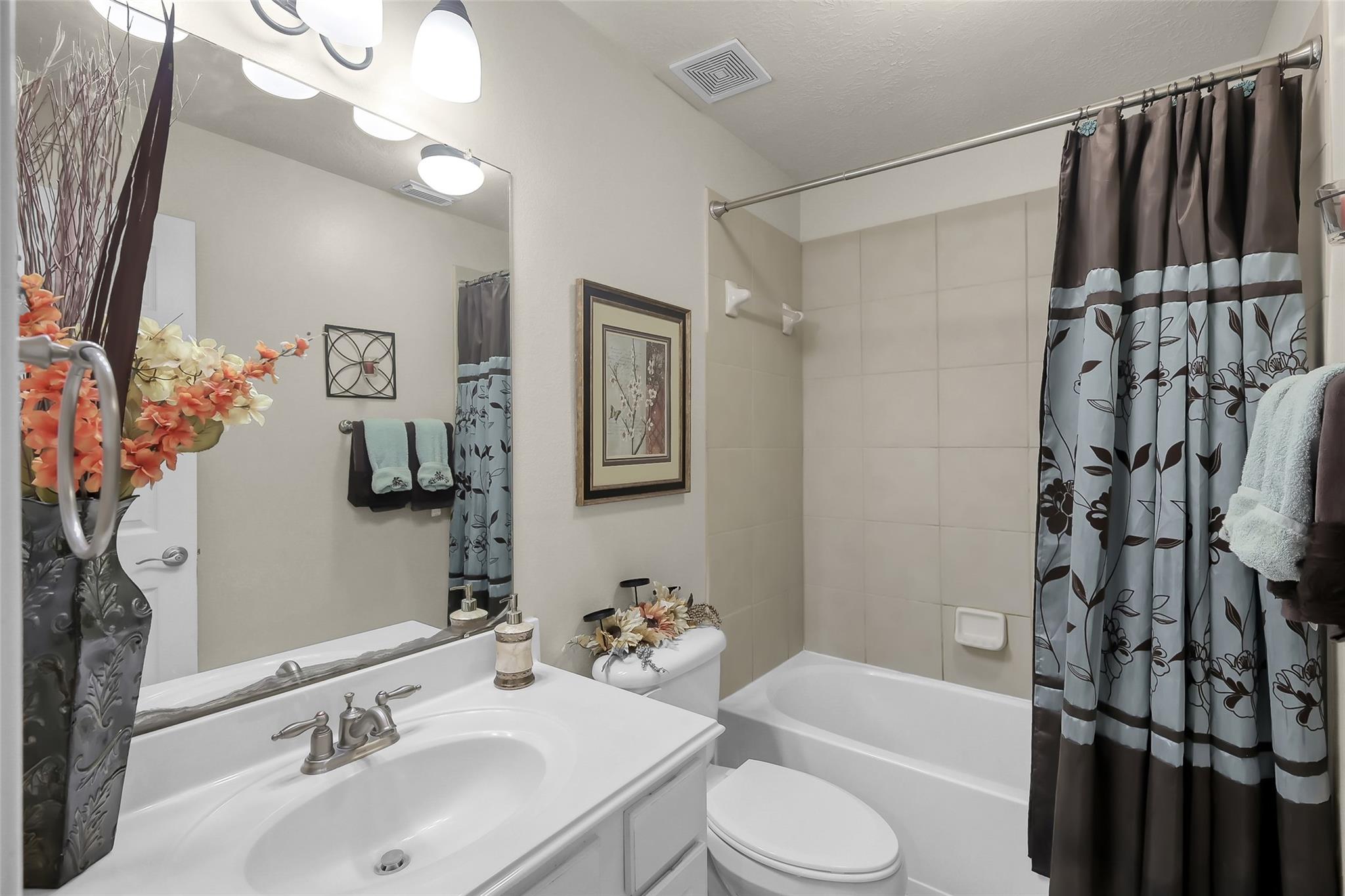 4602 Countrypines Drive