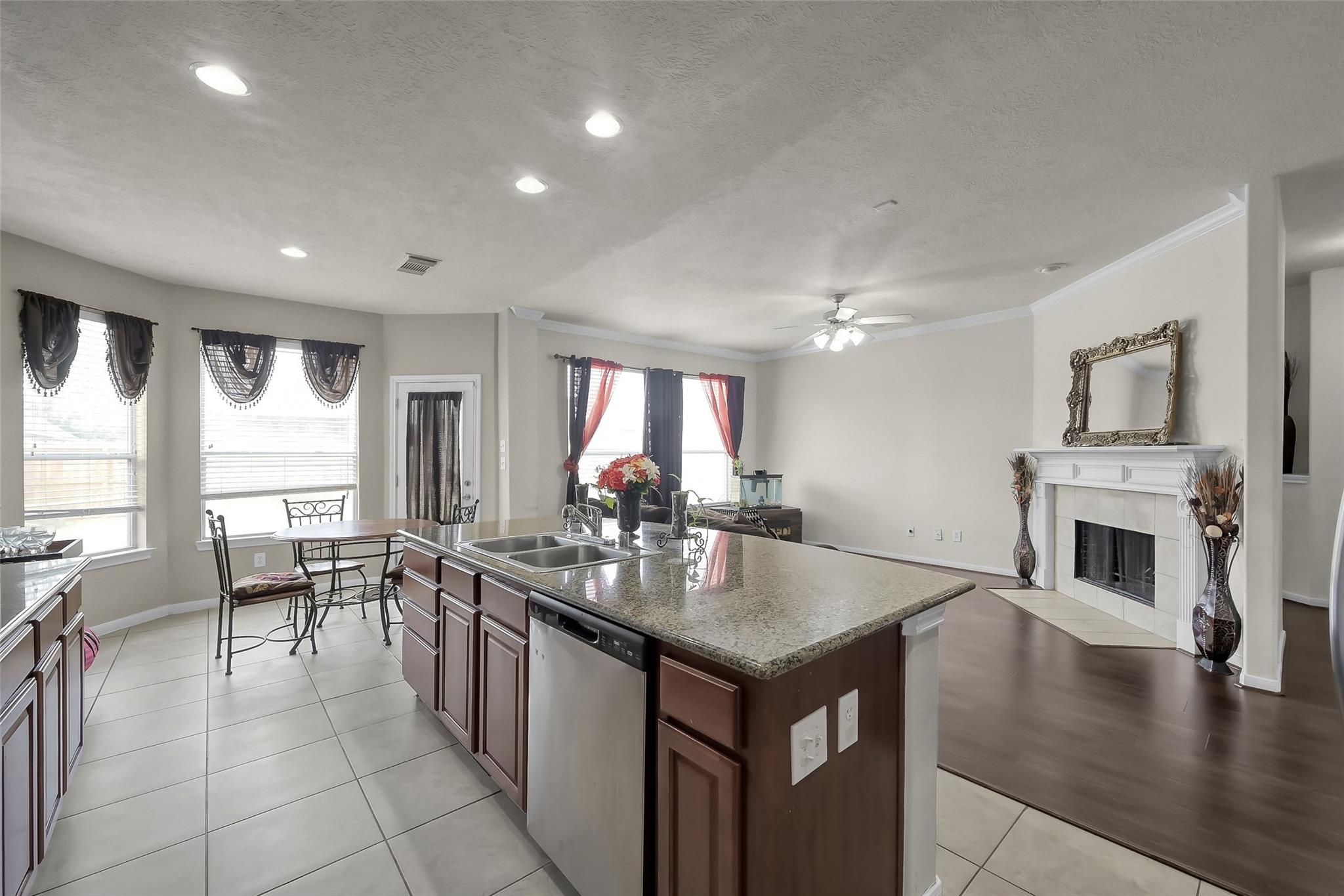 4602 Countrypines Drive