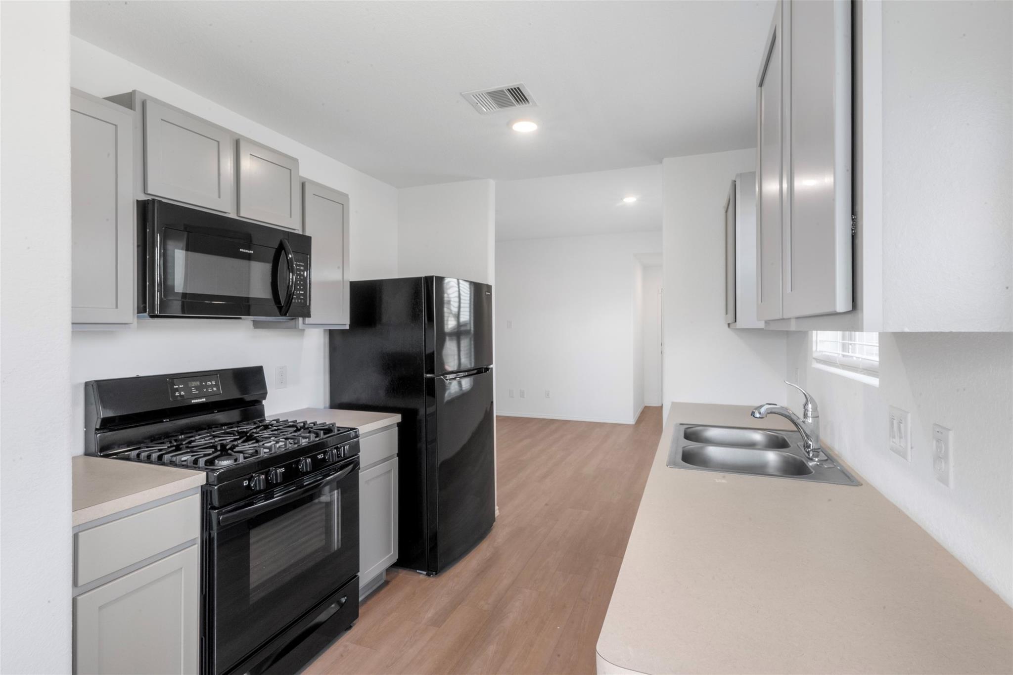 14506 Broadbury Pond Road