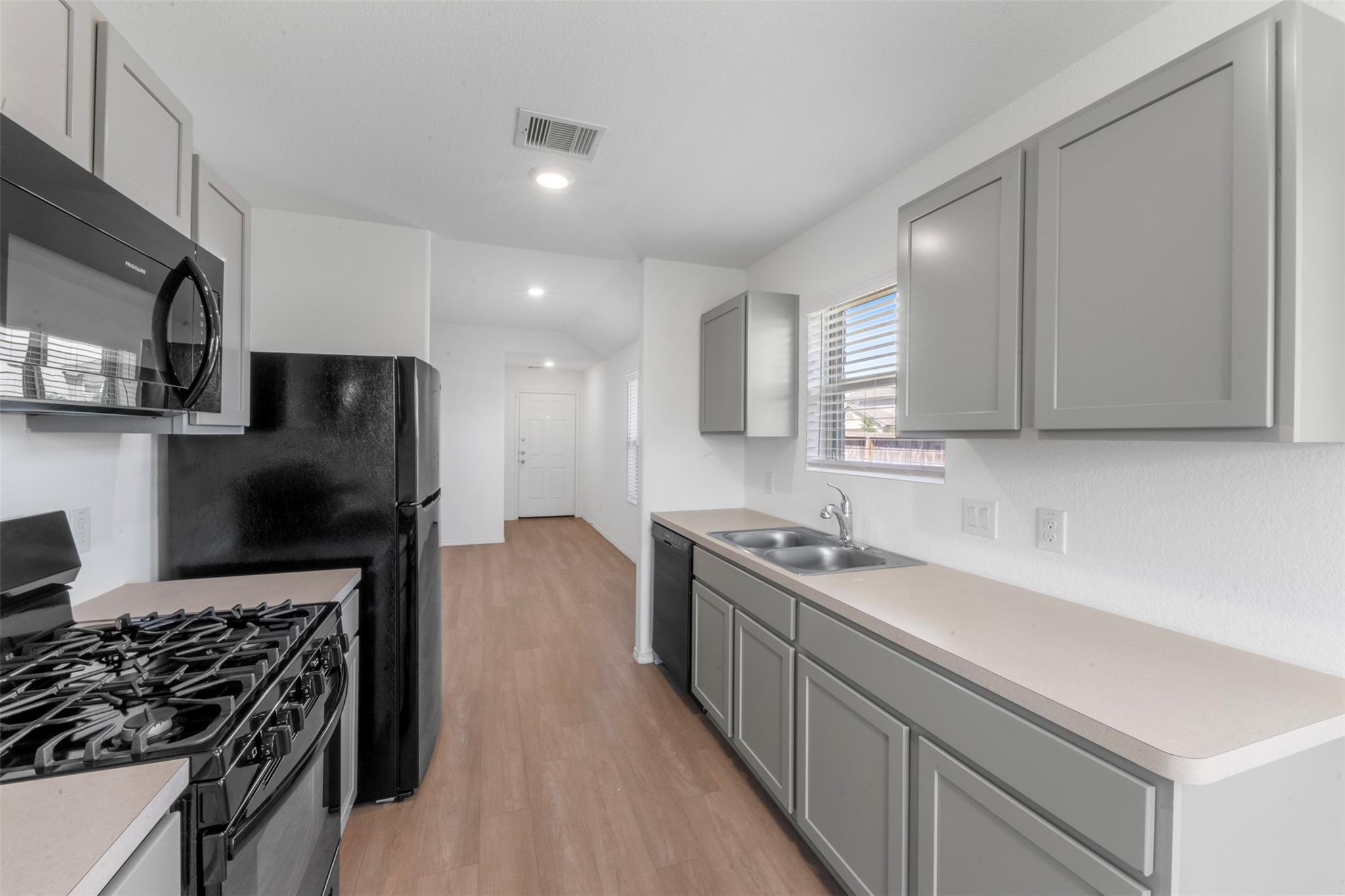 14506 Broadbury Pond Road