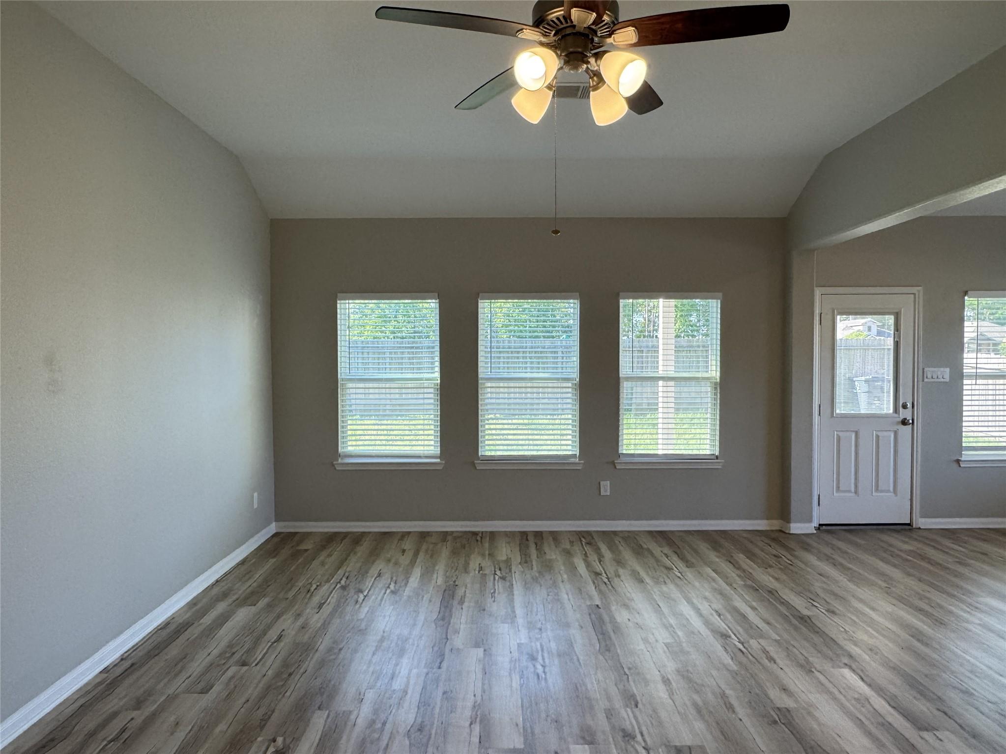 15064 Meadow Glen N