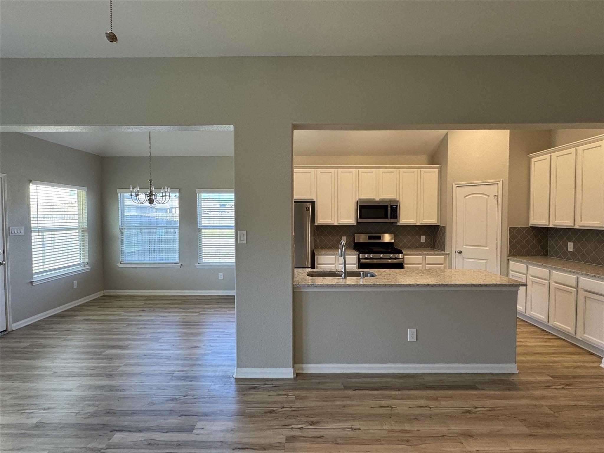 15064 Meadow Glen N