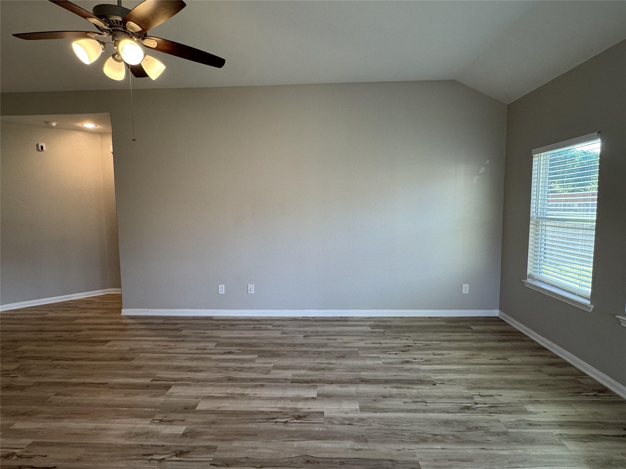 15064 Meadow Glen N