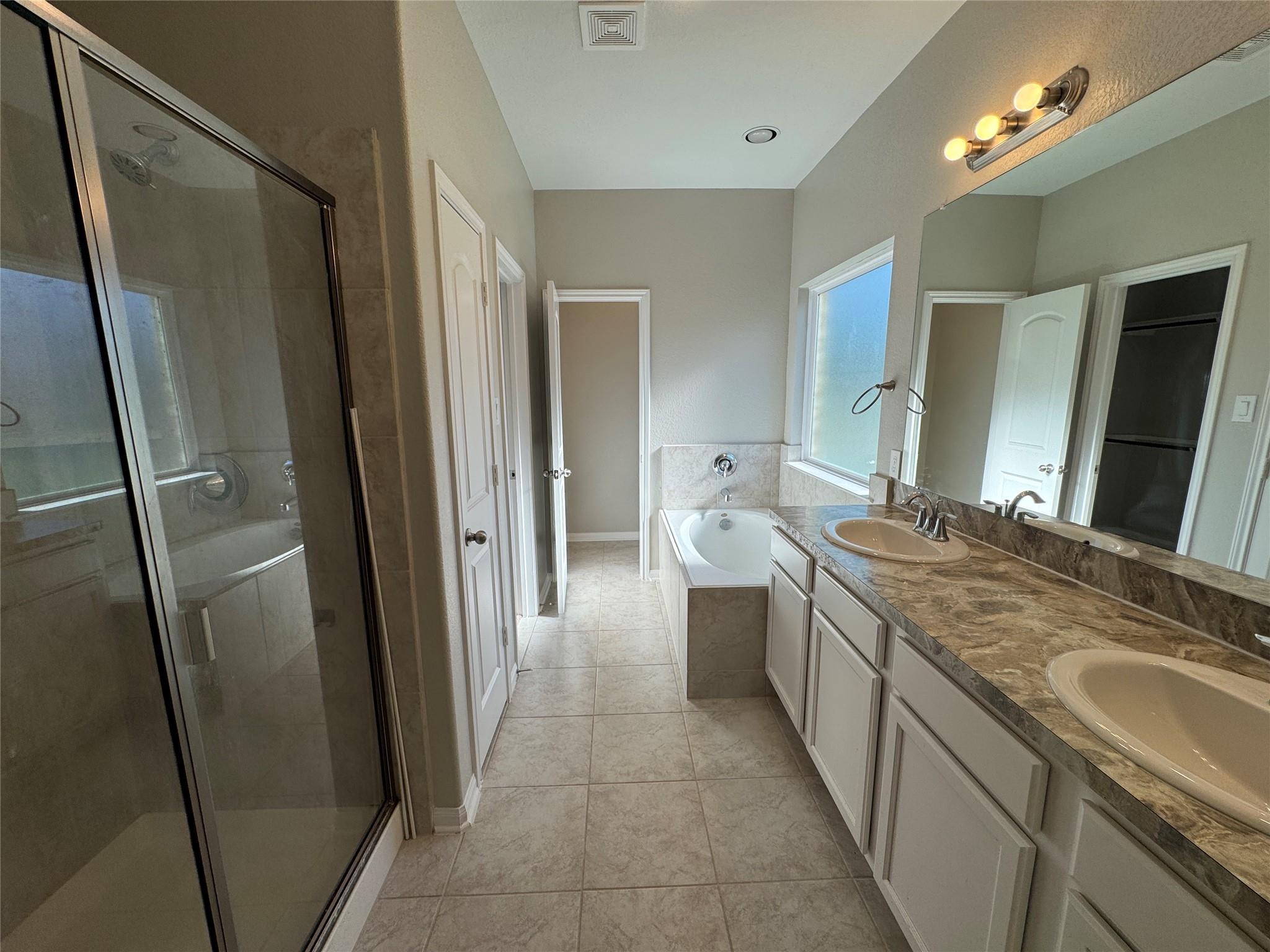 15064 Meadow Glen N