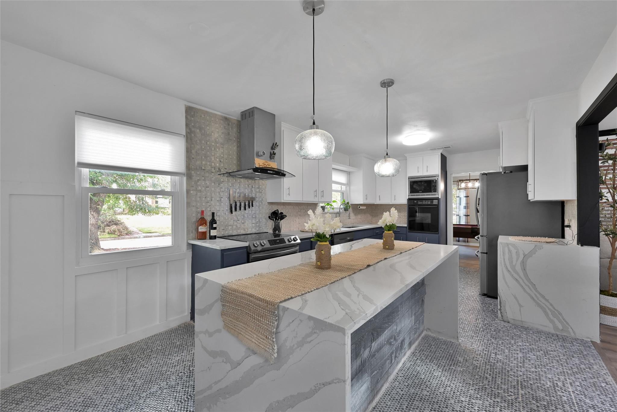 1723 Wagon Gap Trail