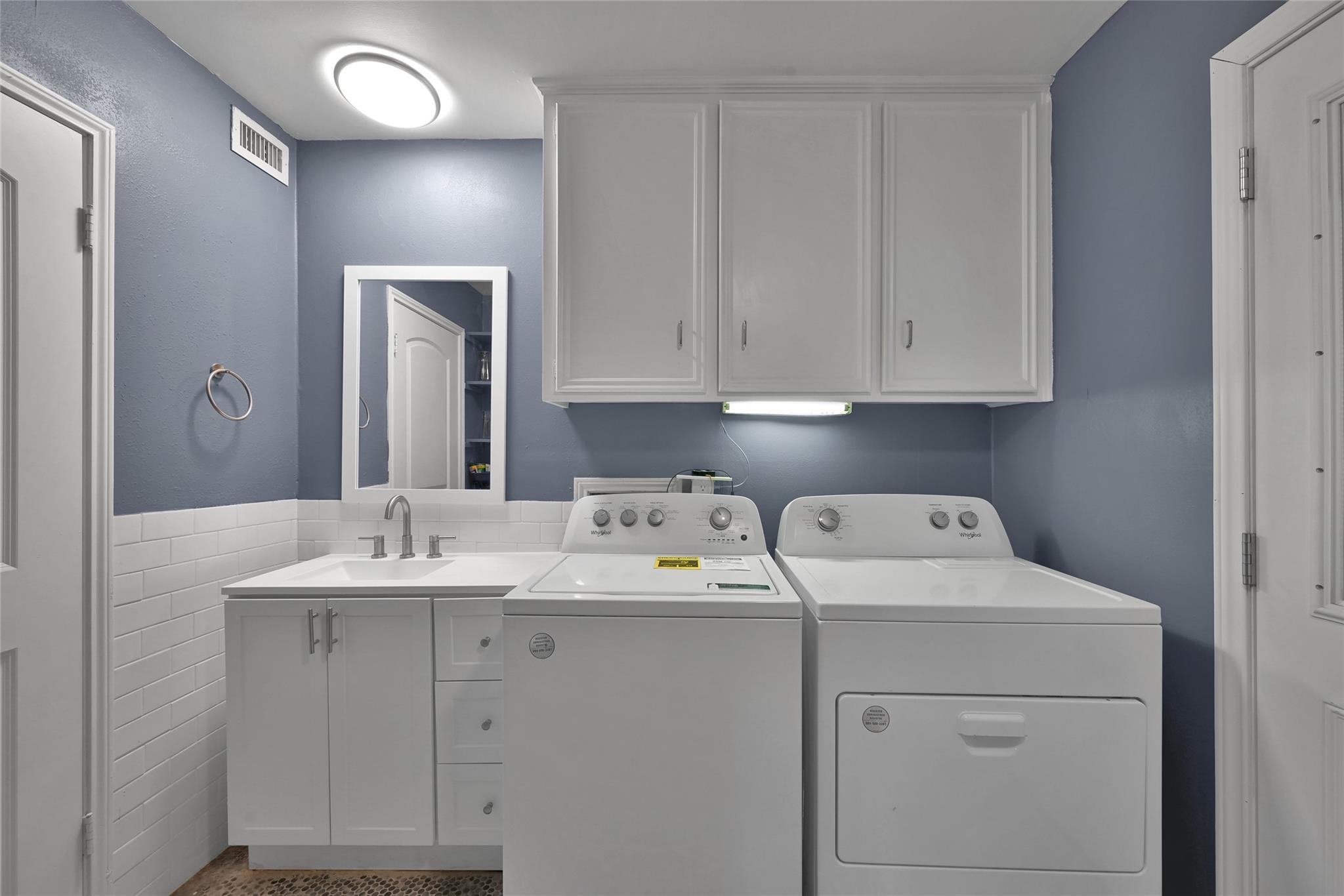 1723 Wagon Gap Trail