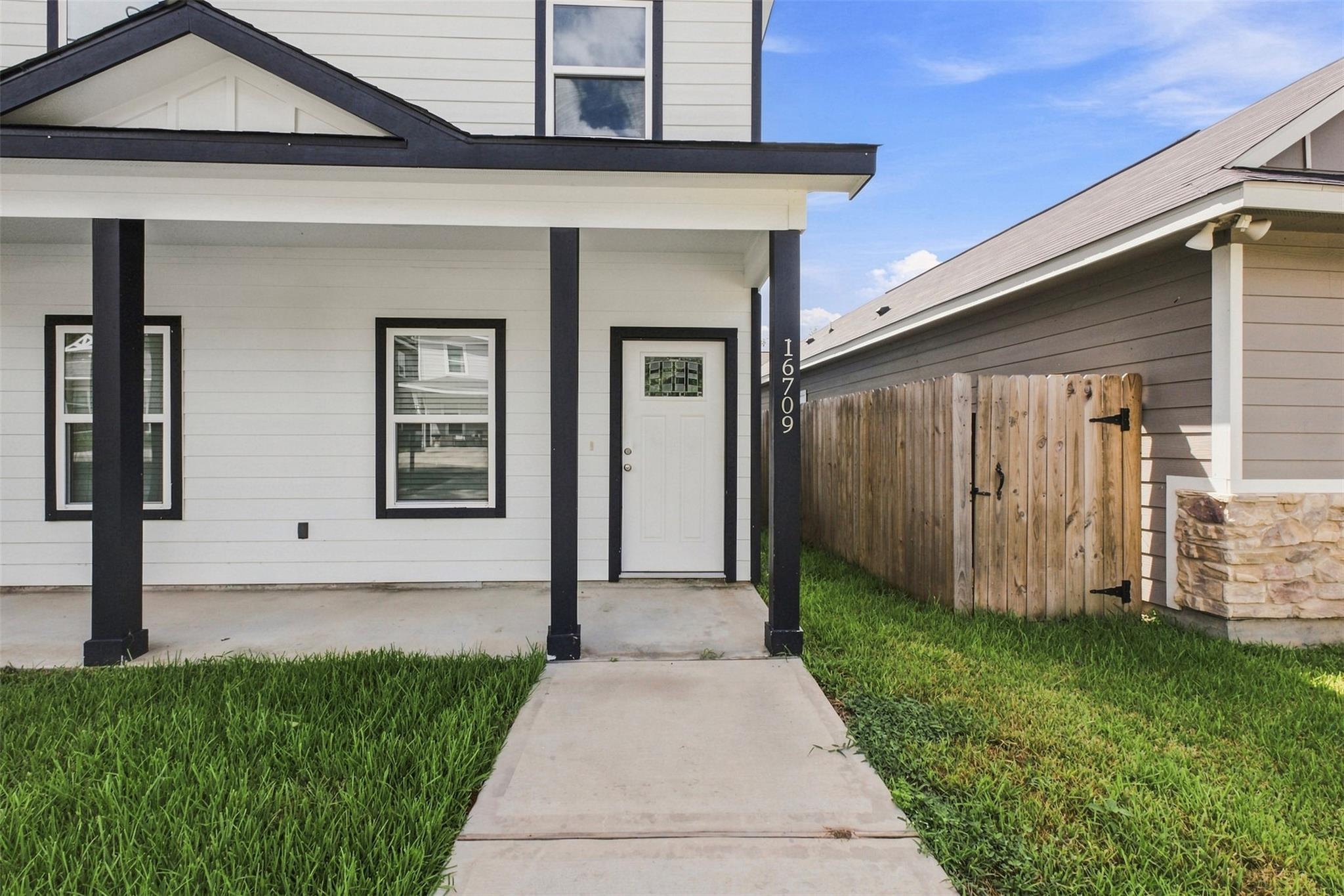 16709 Meadowcroft