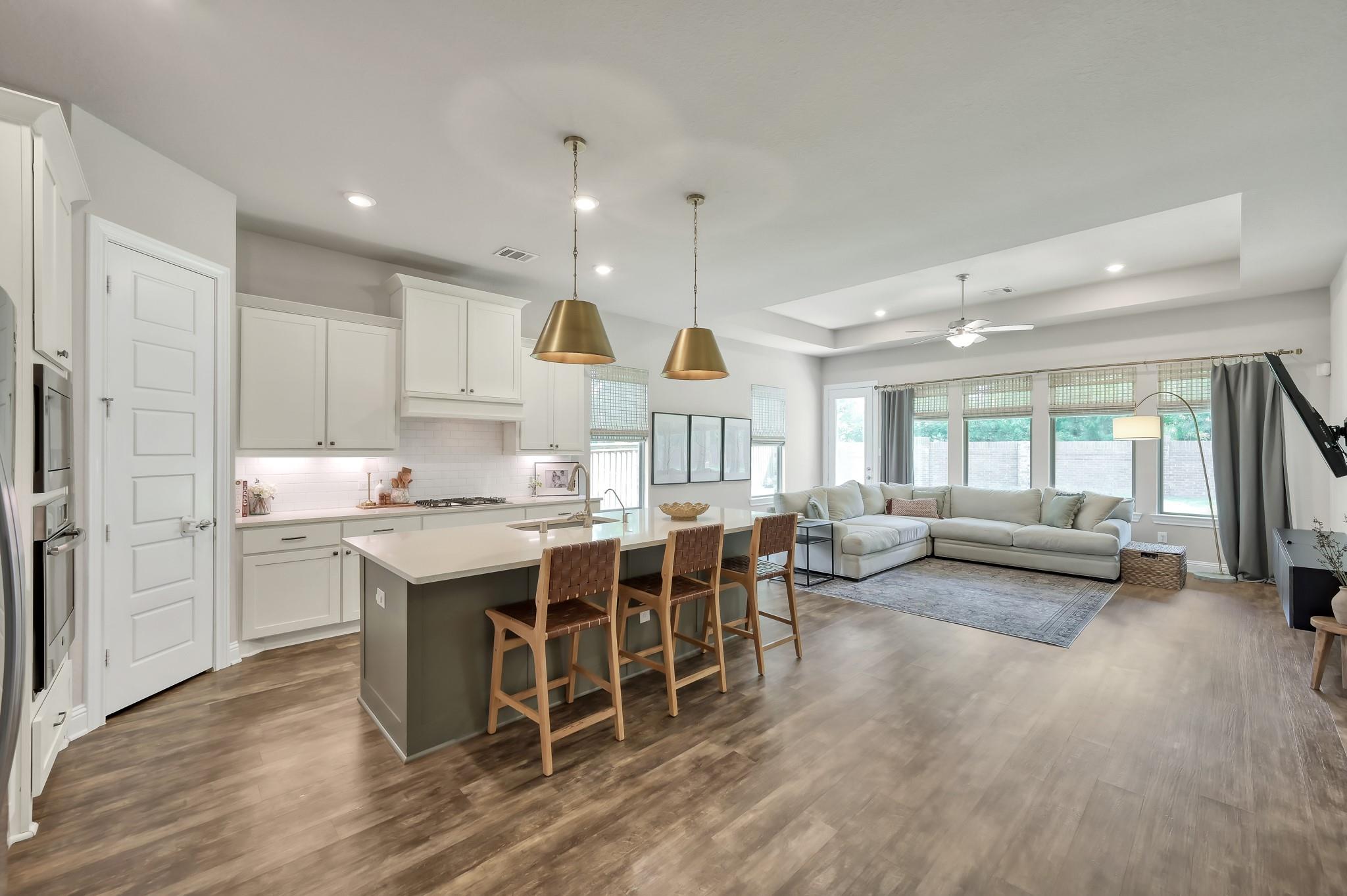 4273 Grand Oaks Wind