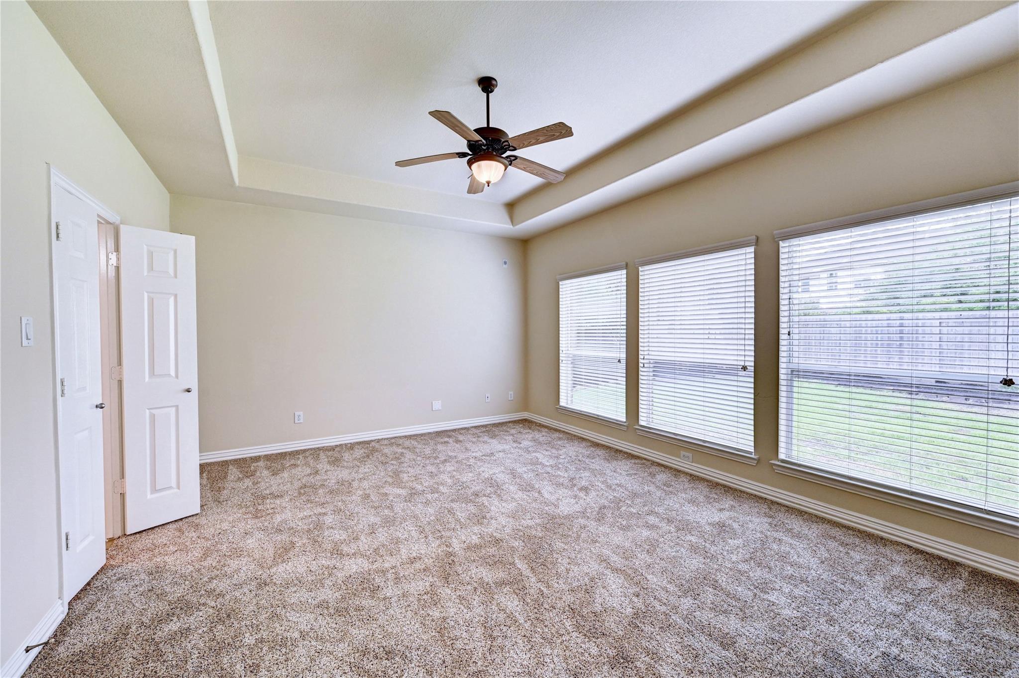 30 N Scribewood Circle