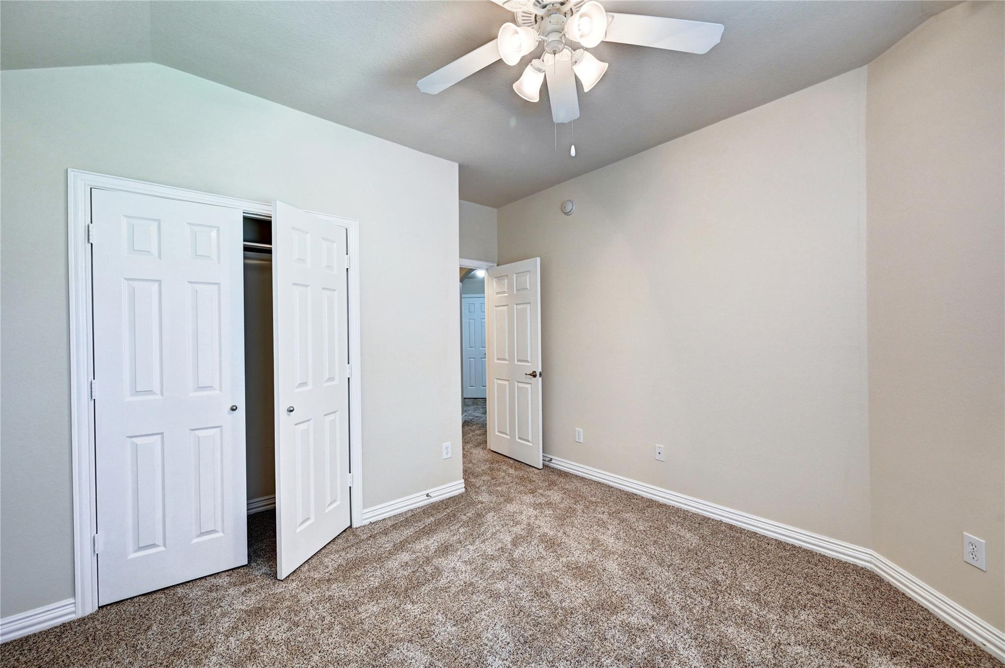 30 N Scribewood Circle