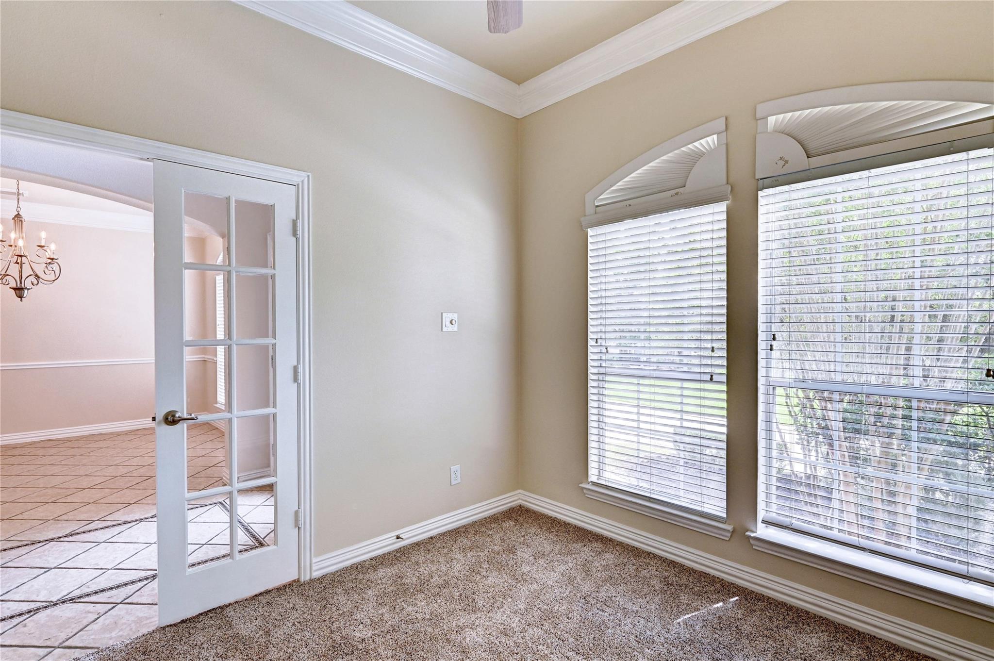 30 N Scribewood Circle