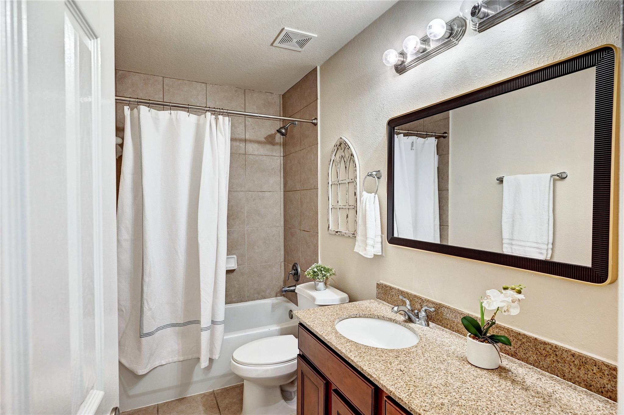 30 N Scribewood Circle