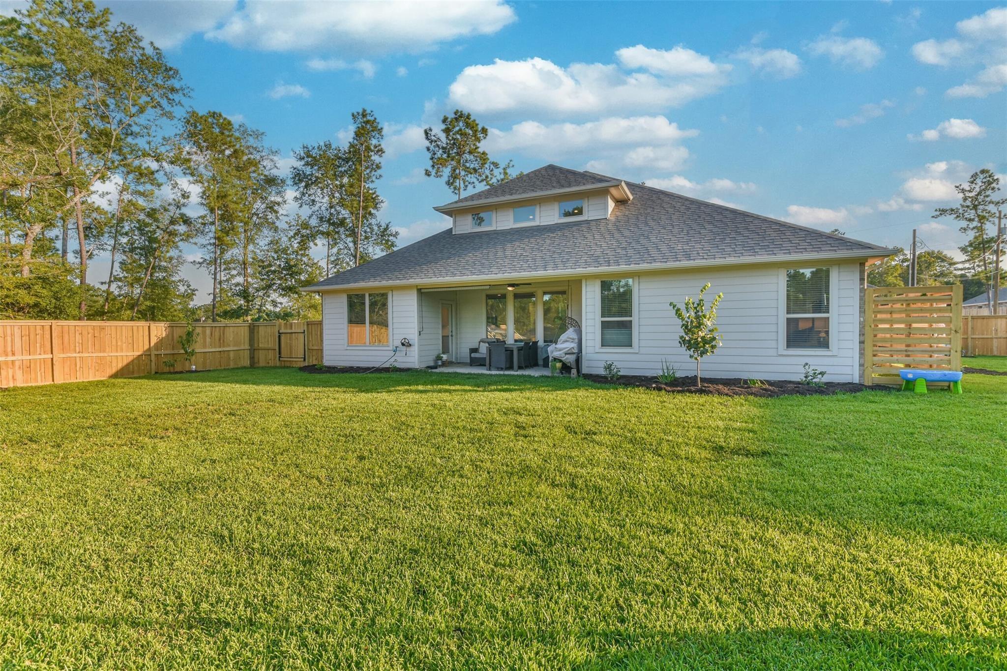 102 Whelan Lane