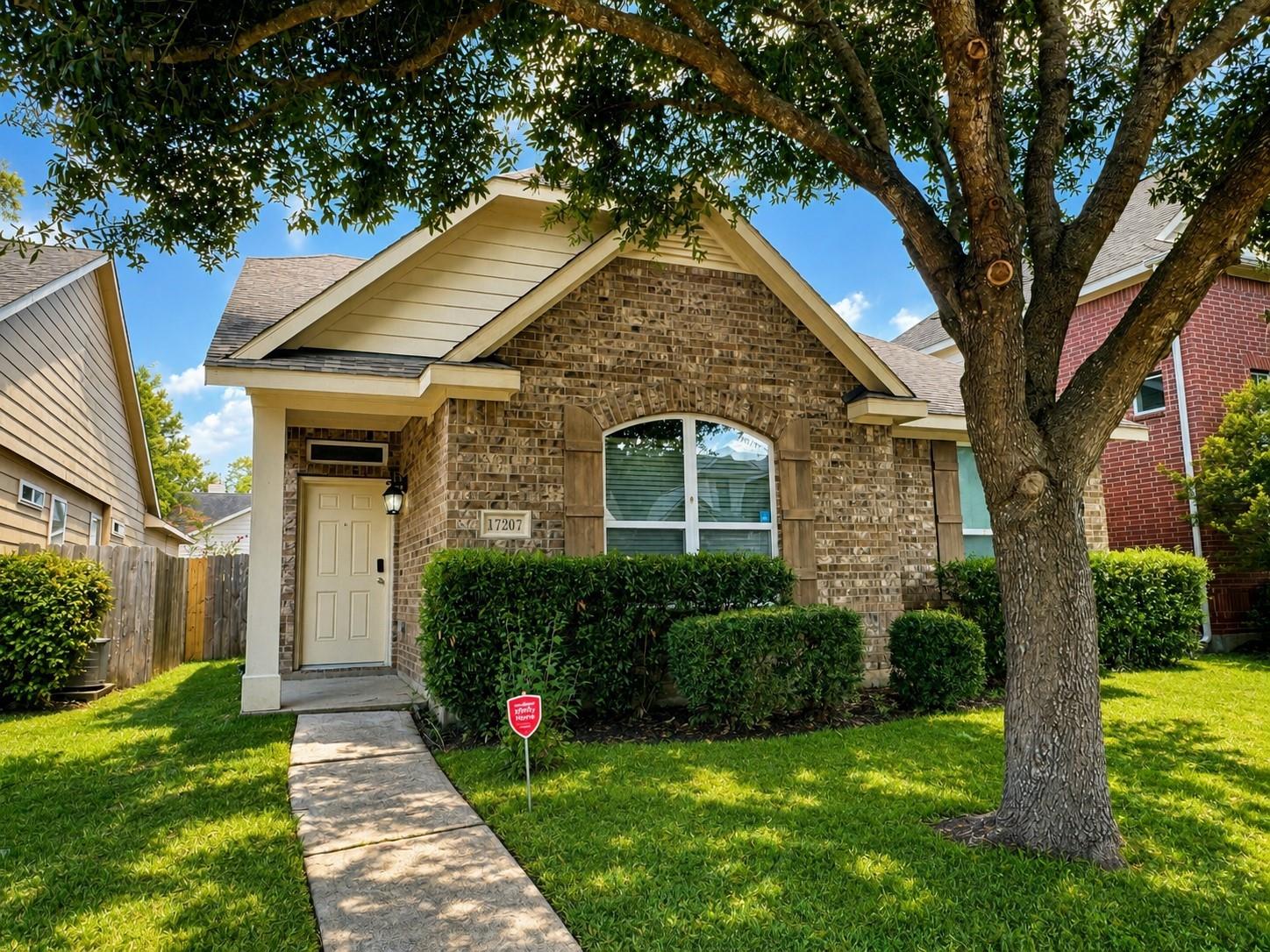 17207 Mitchell Pass Lane